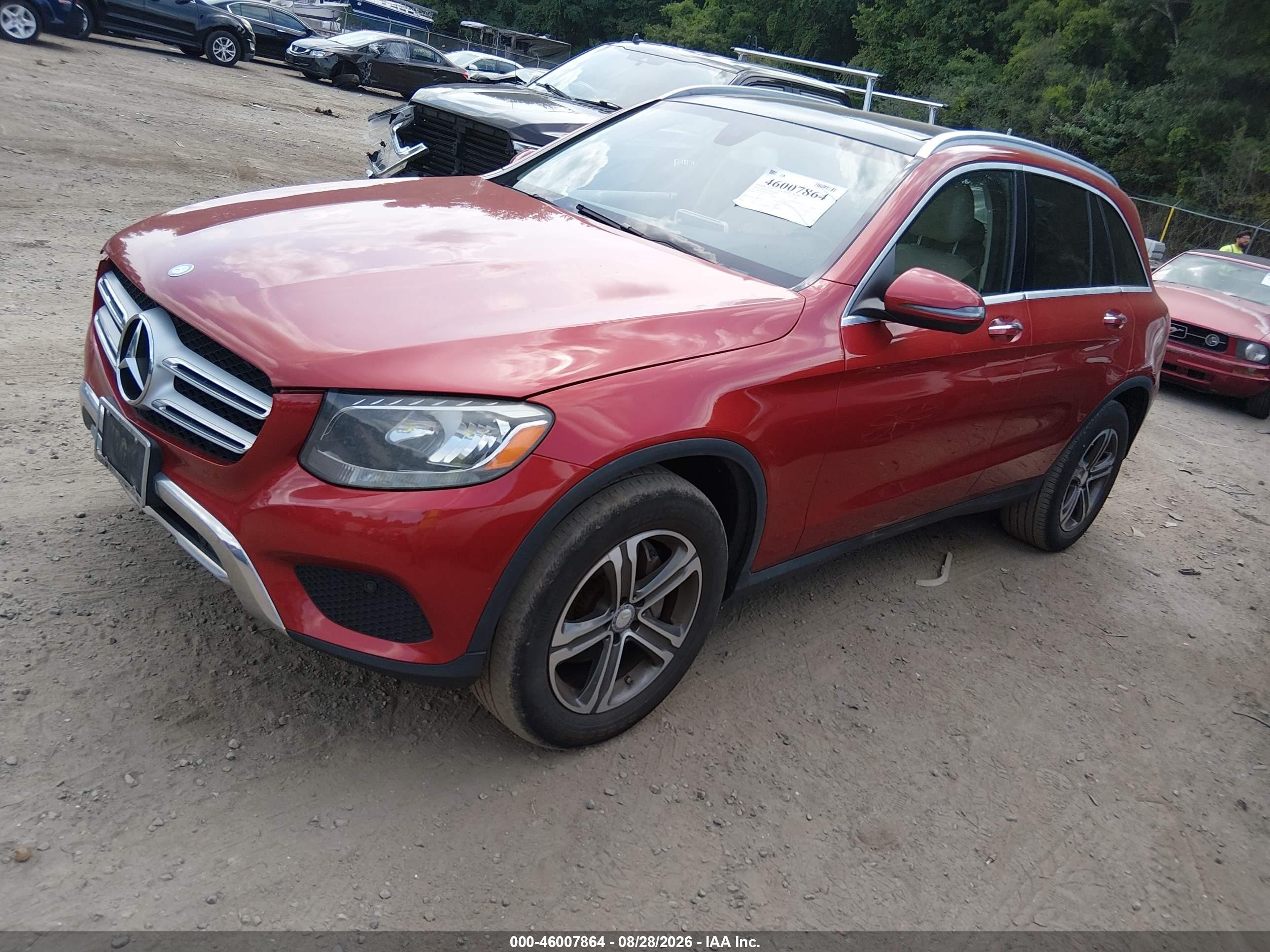 2016 Mercedes-benz Glc 300 4matic Red vin: WDC0G4KB2GF012038