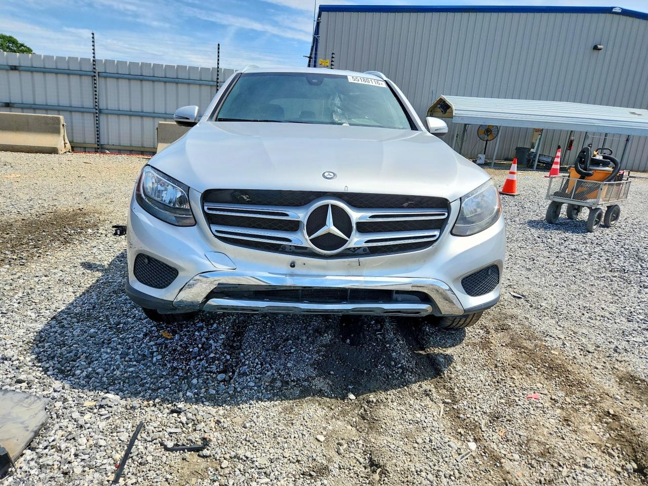 2017 Mercedes-benz Glc 300 4matic Silver vin: WDC0G4KB2HF129054