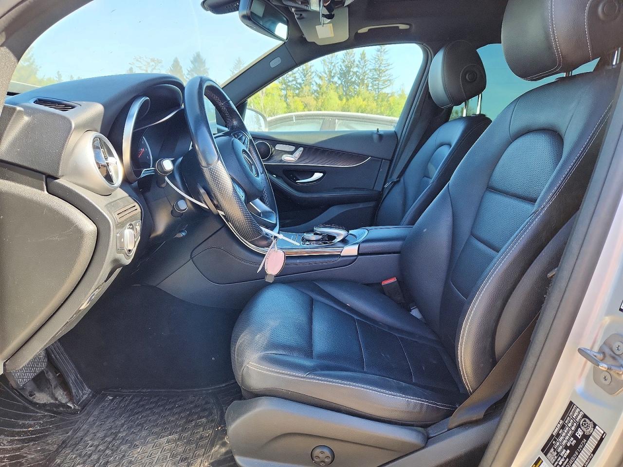 2017 Mercedes-benz Glc 300 4matic Silver vin: WDC0G4KB2HF129734