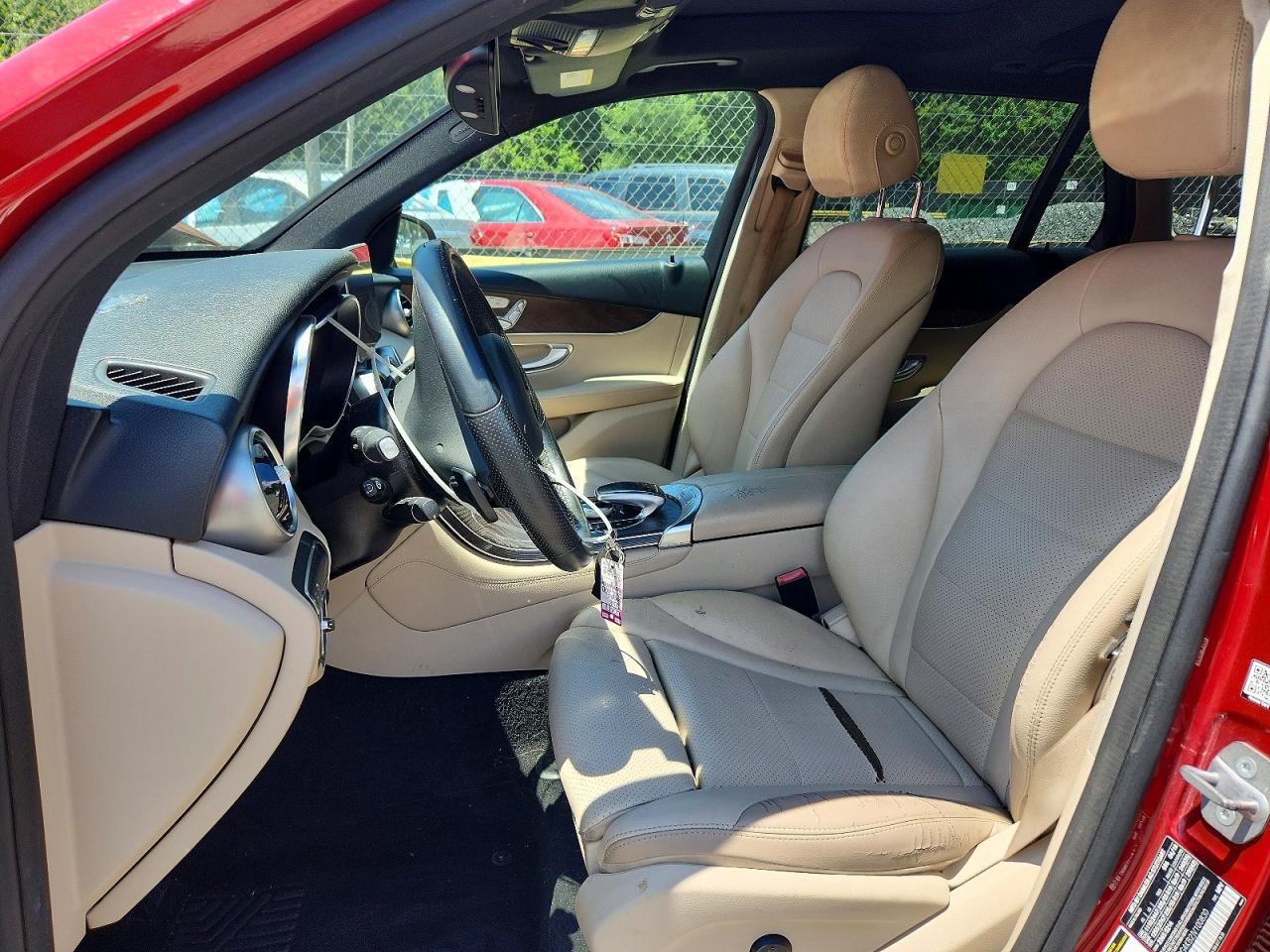 2018 Mercedes-benz Glc 300 4matic Red vin: WDC0G4KB2JV100830