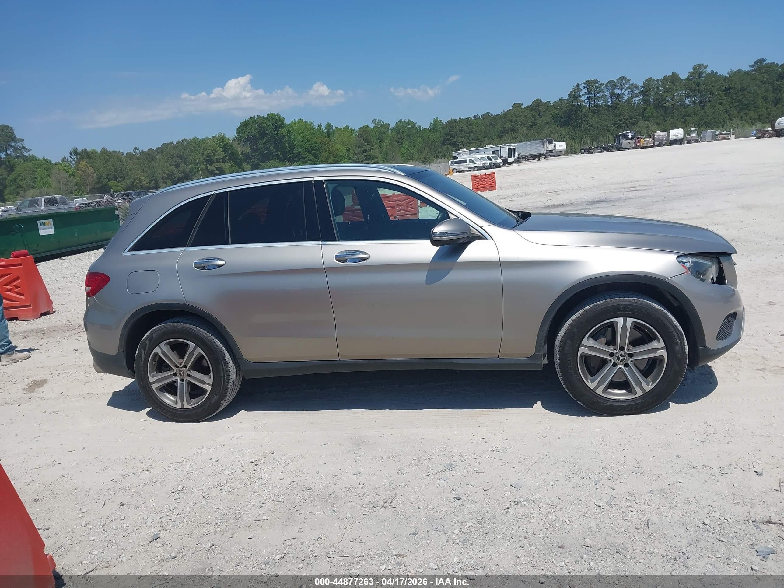 2019 Mercedes-benz Glc 300 4matic Silver vin: WDC0G4KB2KV124210
