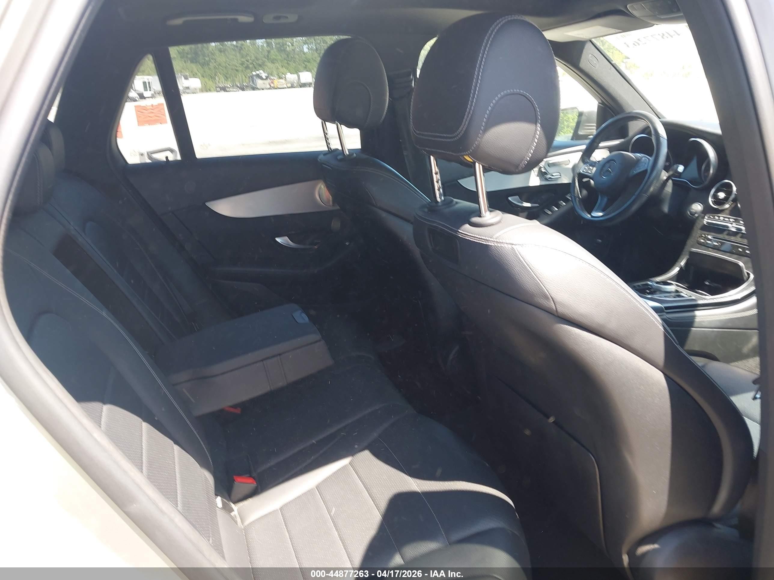 2019 Mercedes-benz Glc 300 4matic Silver vin: WDC0G4KB2KV124210