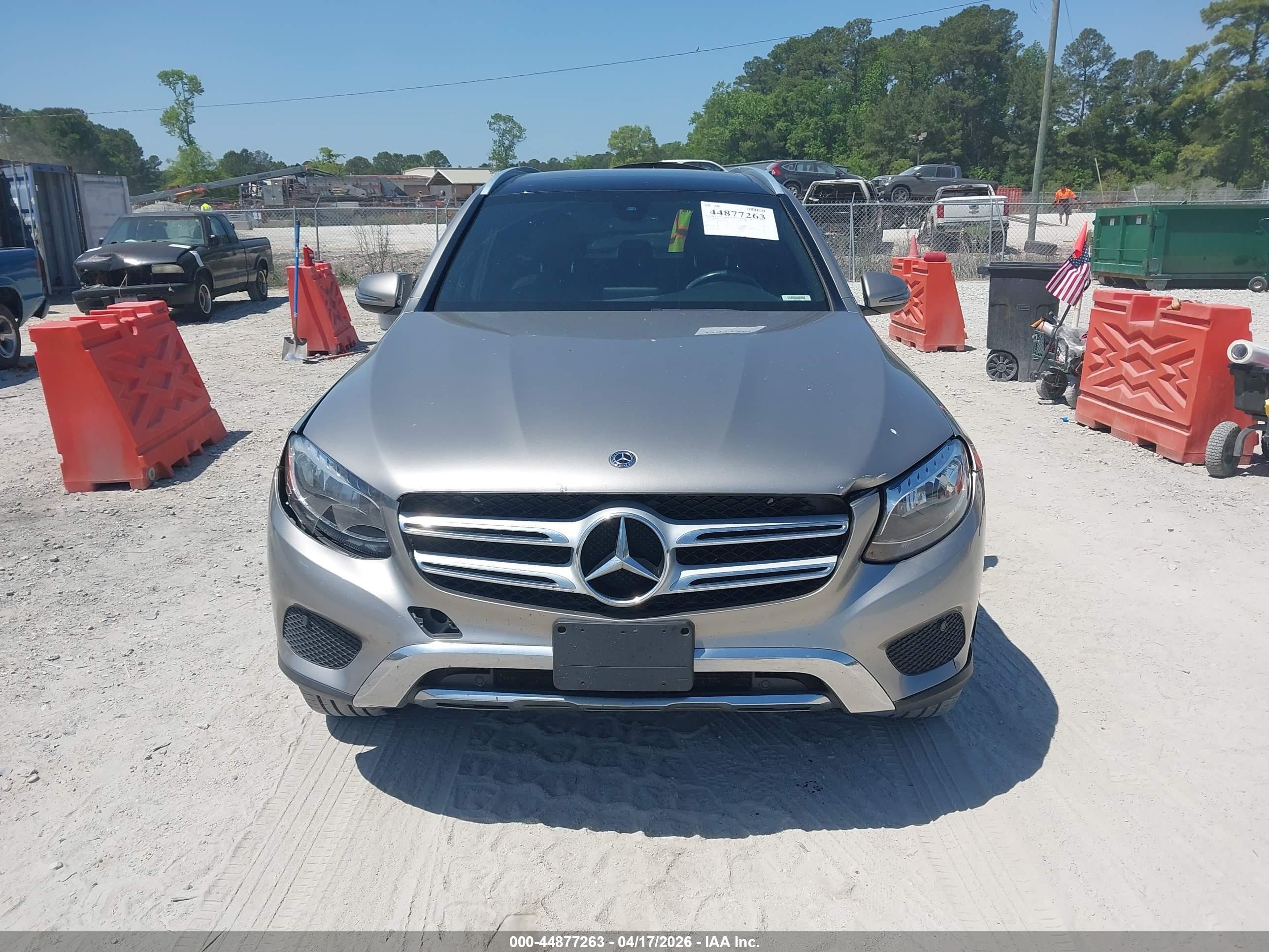 2019 Mercedes-benz Glc 300 4matic Silver vin: WDC0G4KB2KV124210