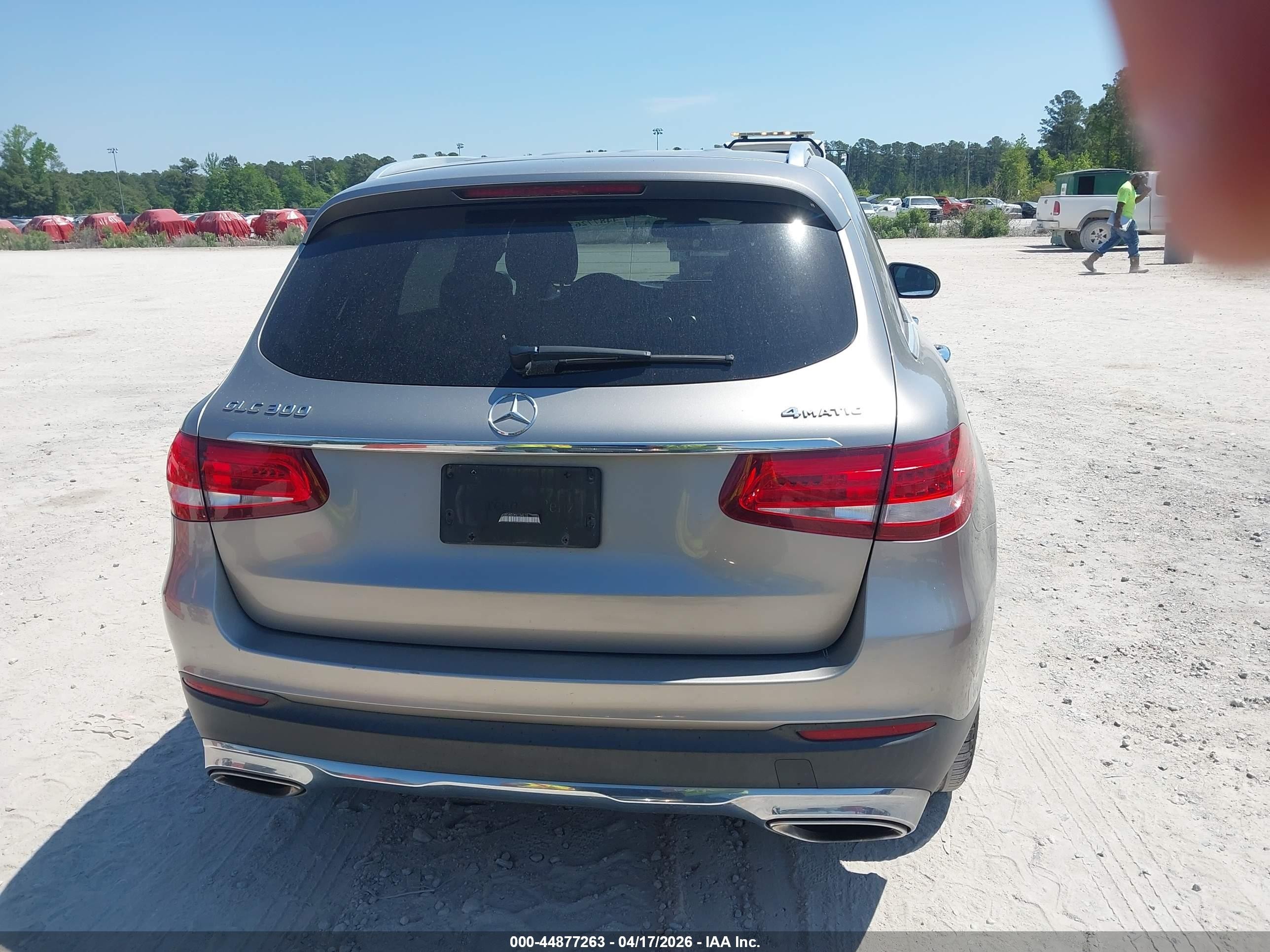 2019 Mercedes-benz Glc 300 4matic Silver vin: WDC0G4KB2KV124210