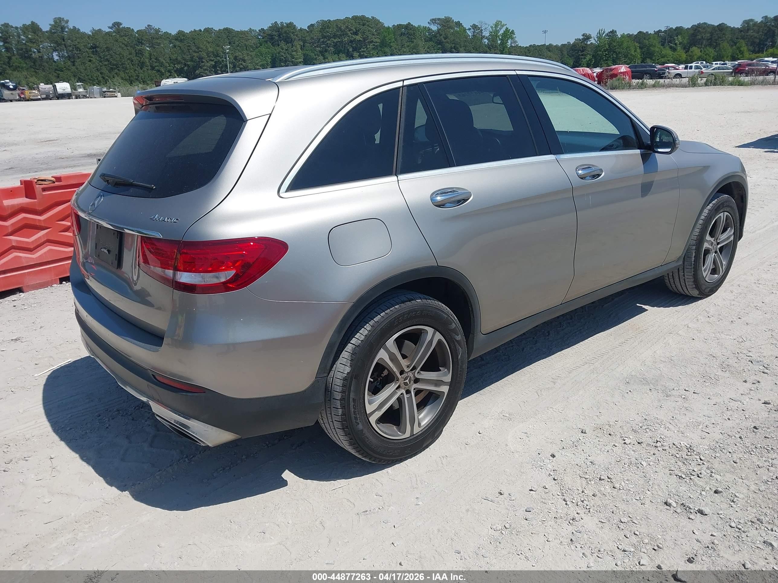 2019 Mercedes-benz Glc 300 4matic Silver vin: WDC0G4KB2KV124210