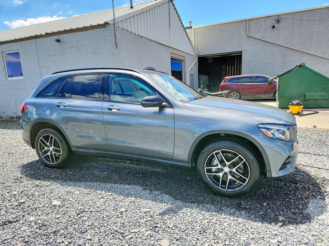 2017 Mercedes-benz Glc 300 4matic Серый vin: WDC0G4KB3HF147787