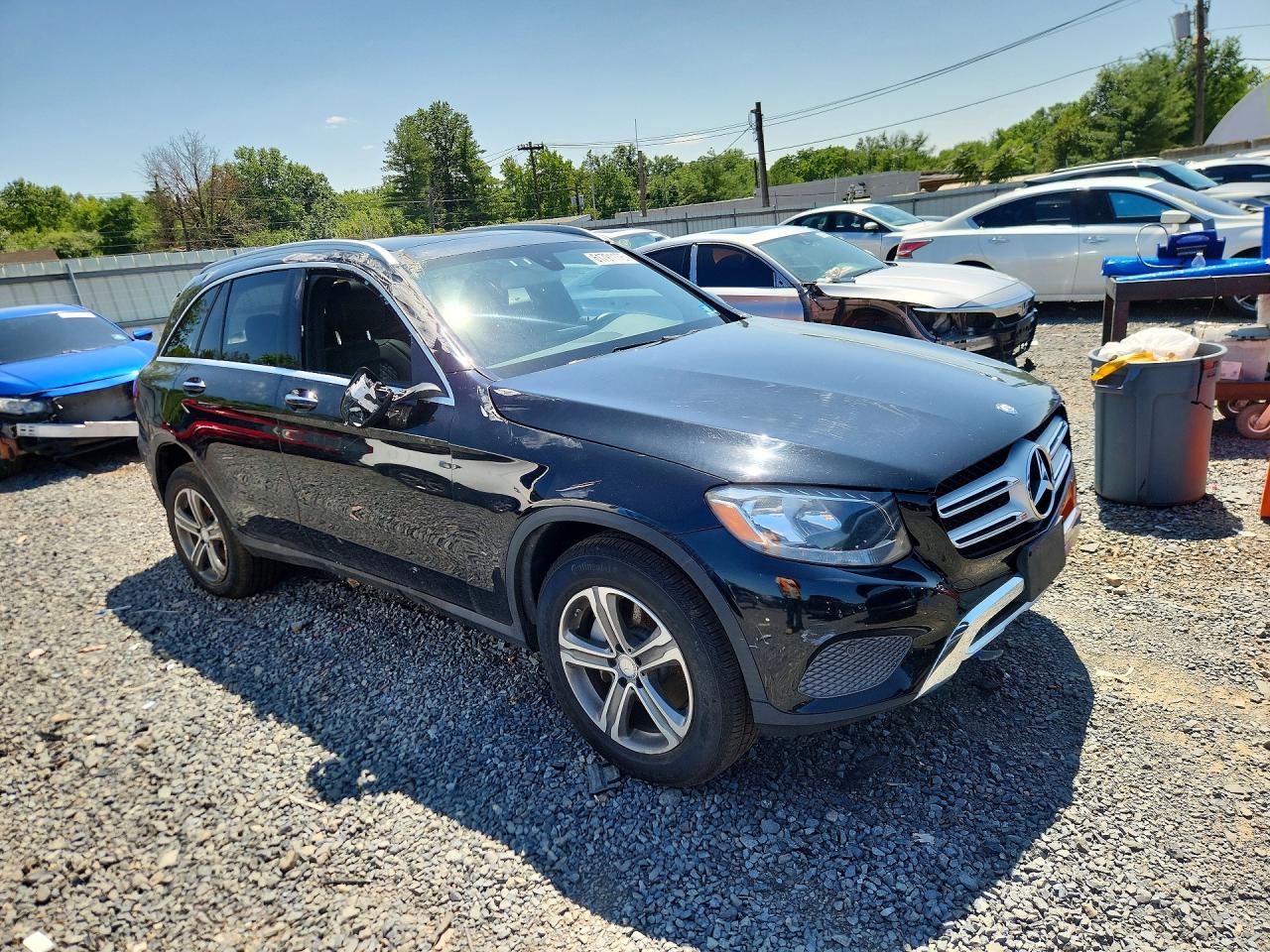 2017 Mercedes-benz Glc 300 4matic Black vin: WDC0G4KB3HF185763