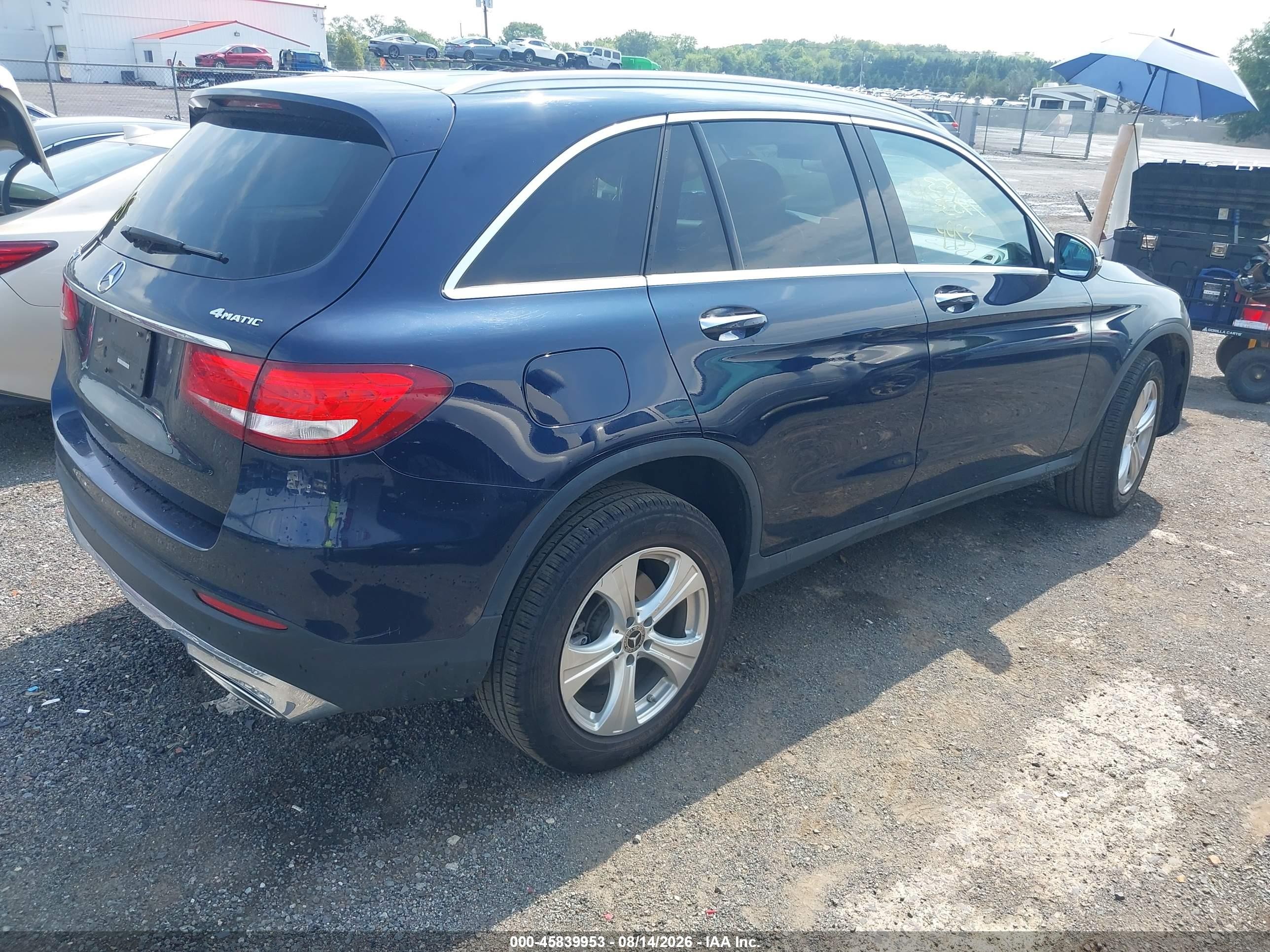 2018 Mercedes-benz Glc 300 4matic Blue vin: WDC0G4KB3JV040704