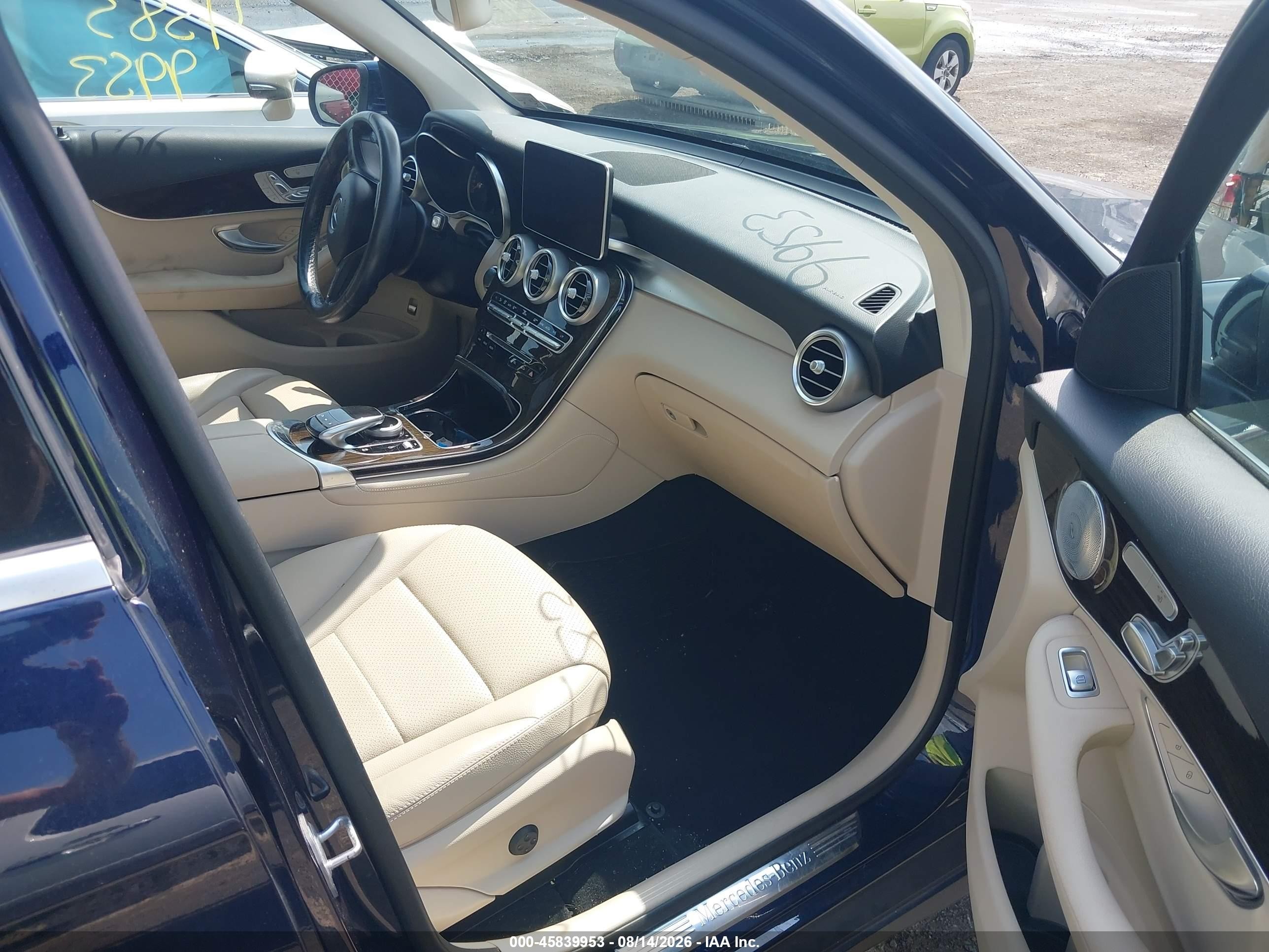 2018 Mercedes-benz Glc 300 4matic Blue vin: WDC0G4KB3JV040704