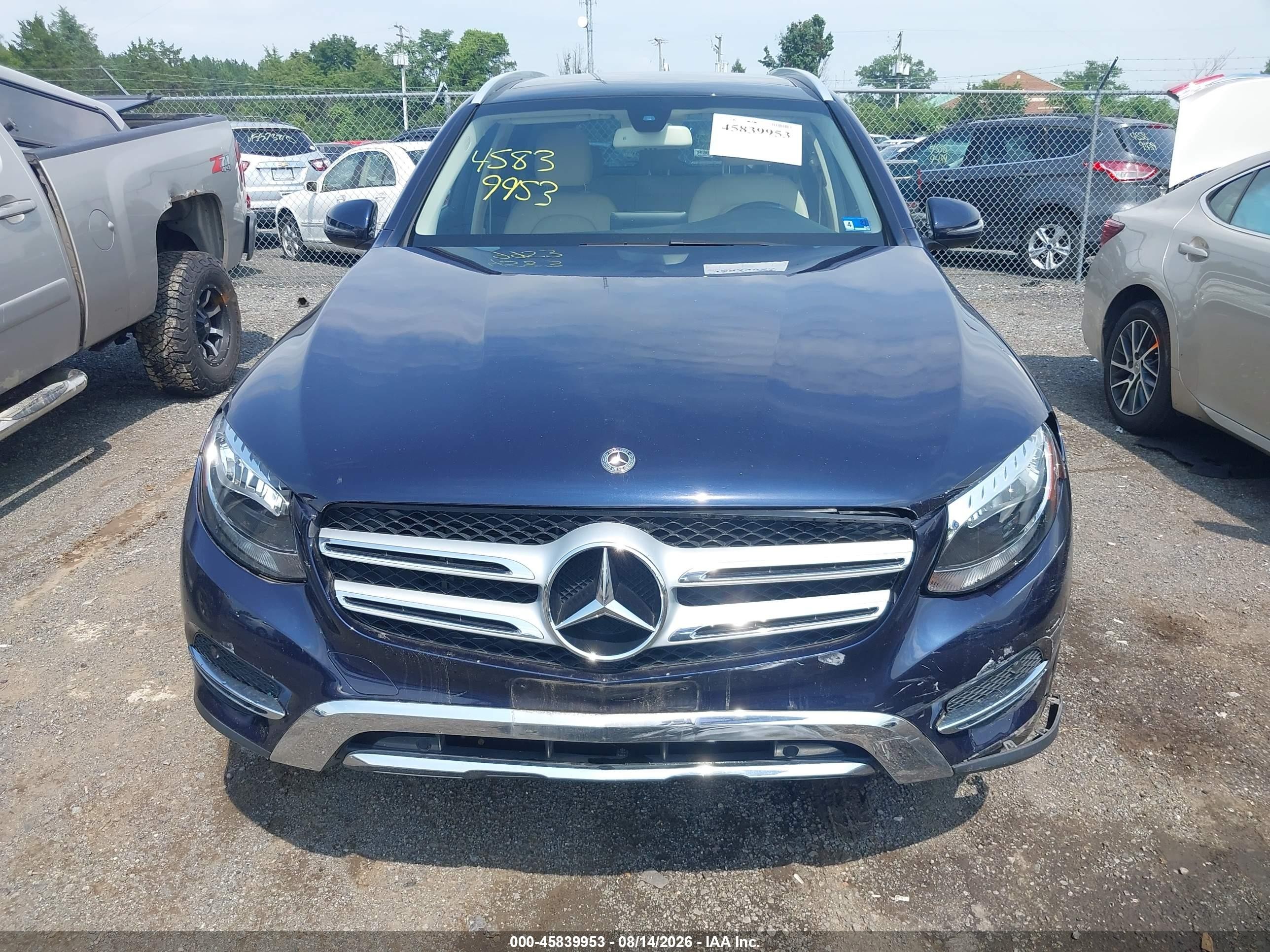 2018 Mercedes-benz Glc 300 4matic Blue vin: WDC0G4KB3JV040704