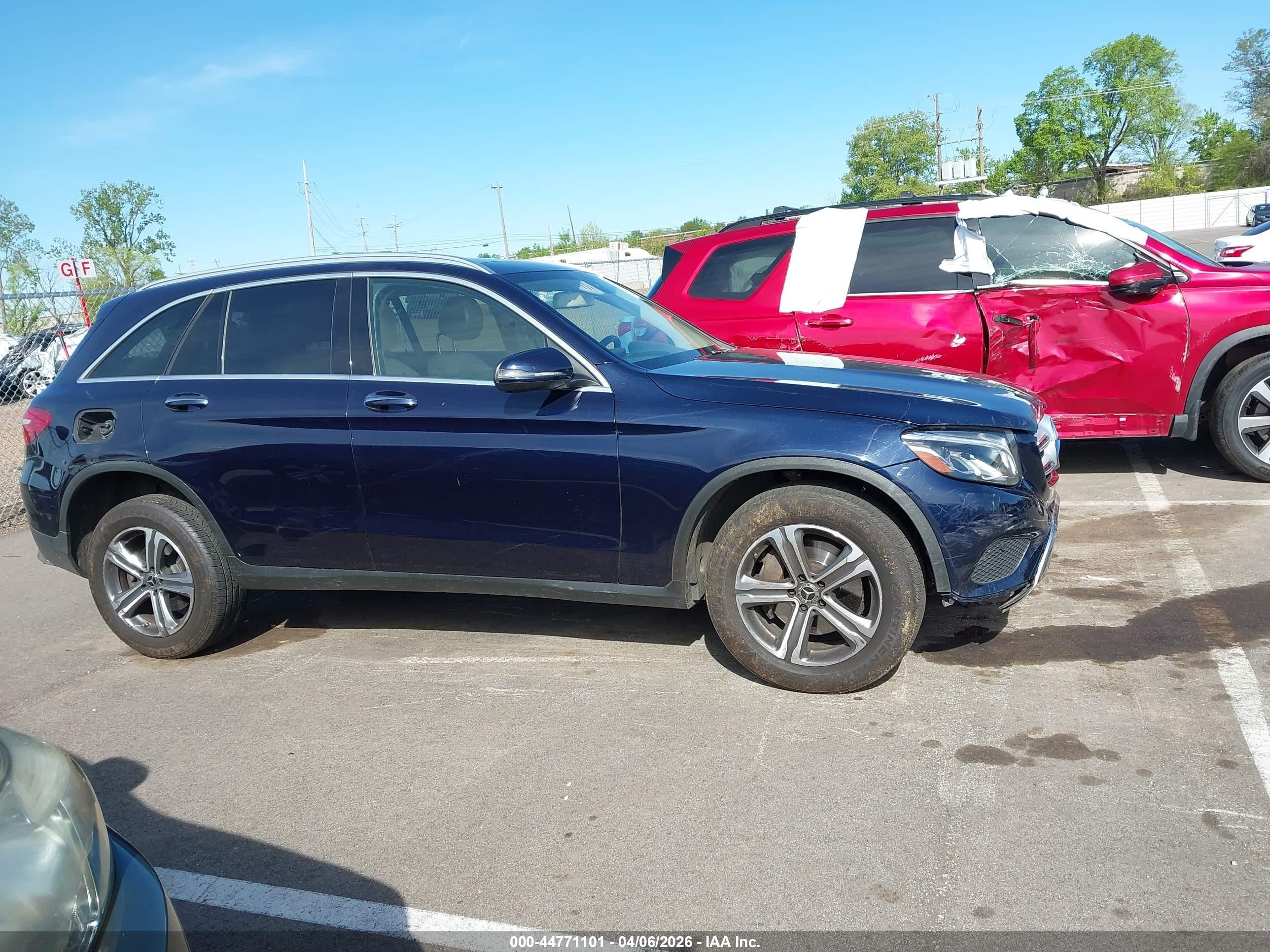2019 Mercedes-benz Glc 300 4matic Black vin: WDC0G4KB3KF670895