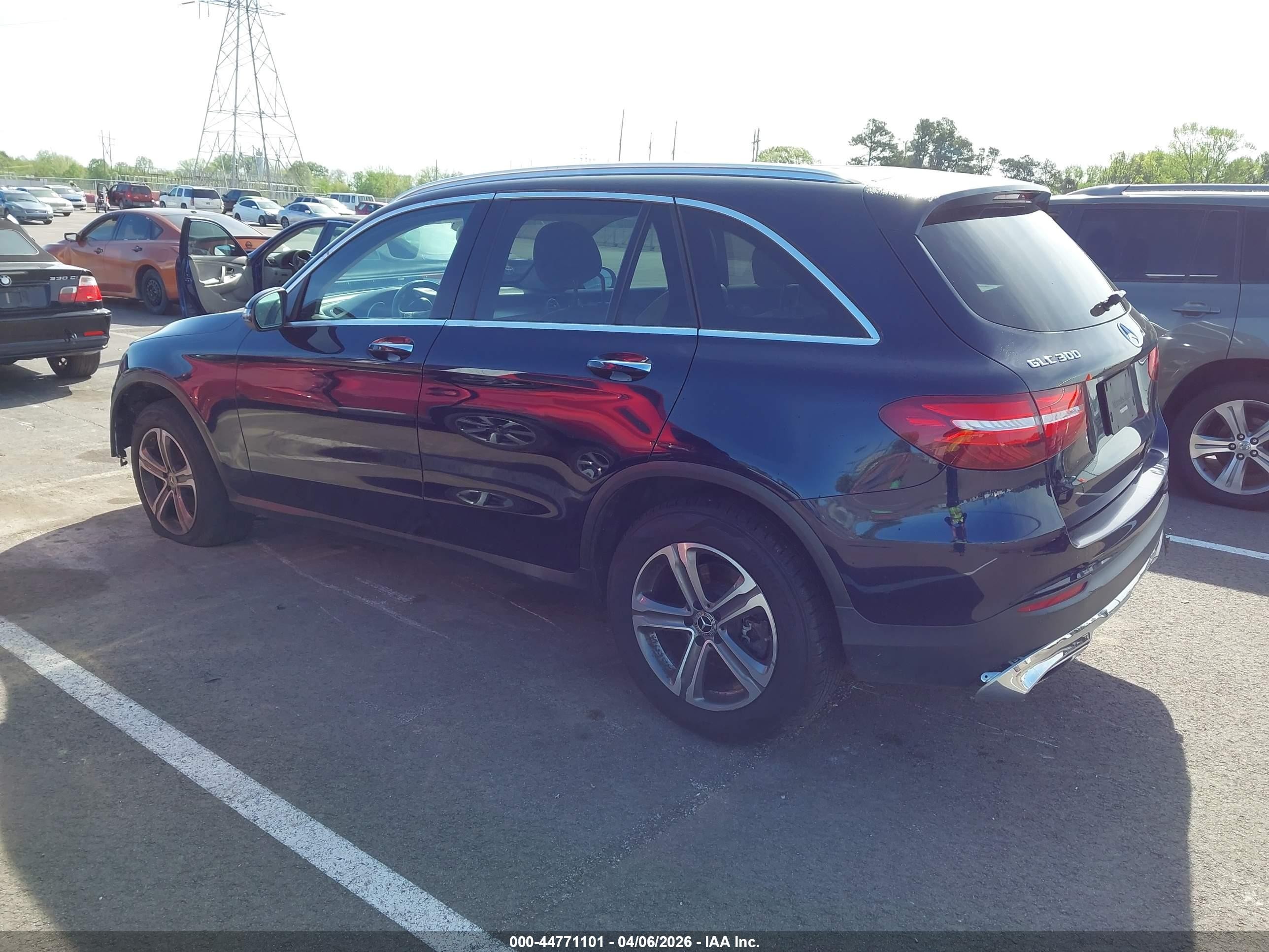 2019 Mercedes-benz Glc 300 4matic Black vin: WDC0G4KB3KF670895