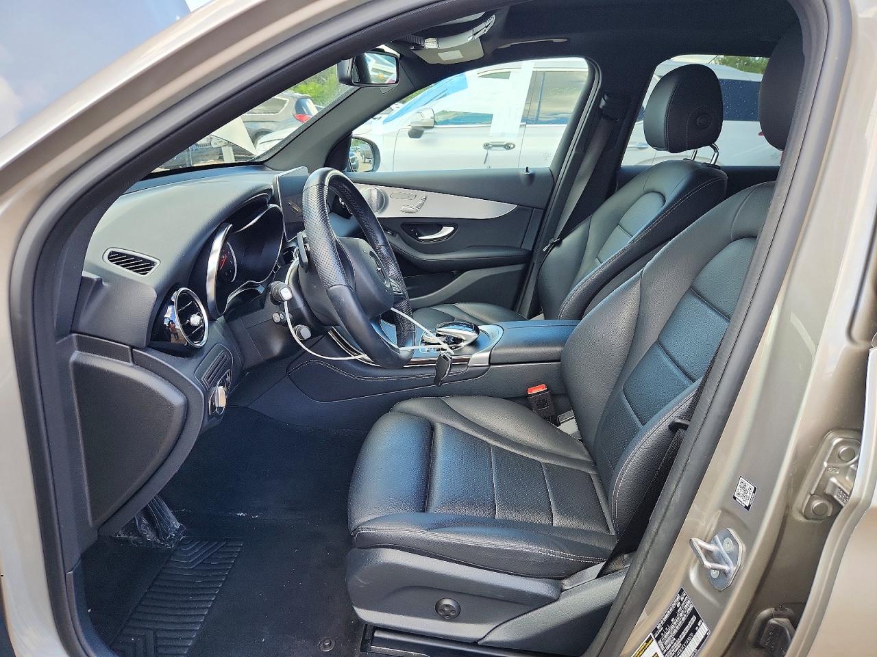 2019 Mercedes-benz Glc 300 4matic Silver vin: WDC0G4KB3KV193570