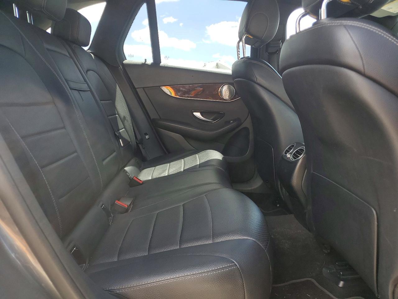 2017 Mercedes-benz Glc 300 4matic Gray vin: WDC0G4KB4HF139407