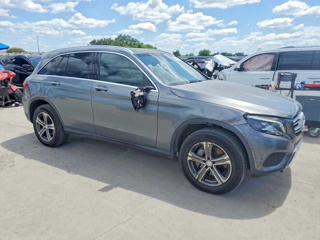 2017 Mercedes-benz Glc 300 4matic Gray vin: WDC0G4KB4HF139407