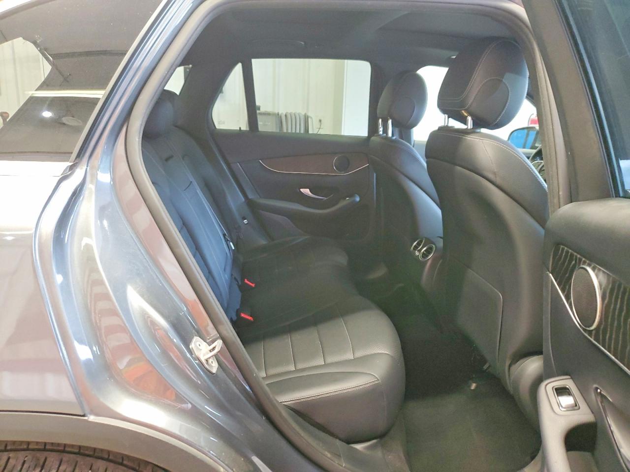 2018 Mercedes-benz Glc 300 4matic Gray vin: WDC0G4KB5JV018509