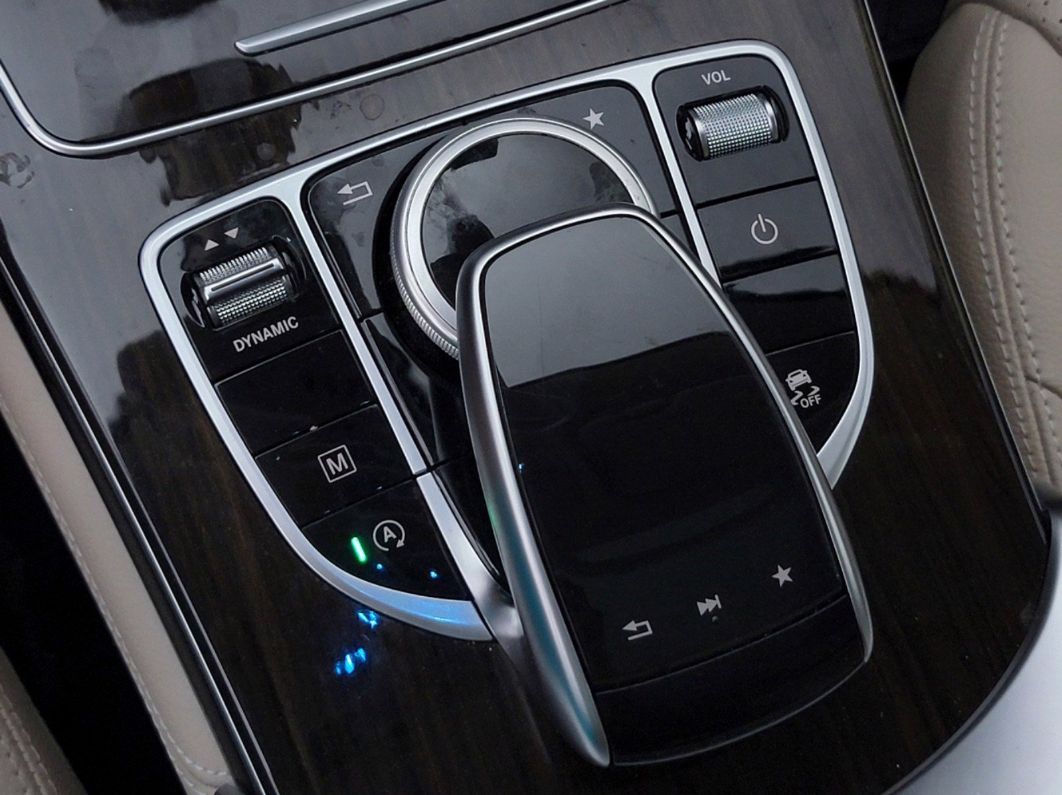 2019 Mercedes-benz Glc Glc 300 Blue vin: WDC0G4KB5KV150879