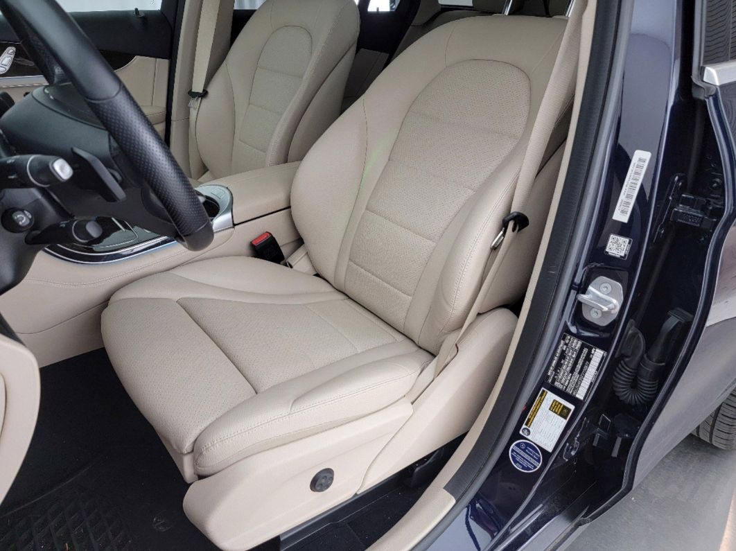 2019 Mercedes-benz Glc Glc 300 Blue vin: WDC0G4KB5KV150879