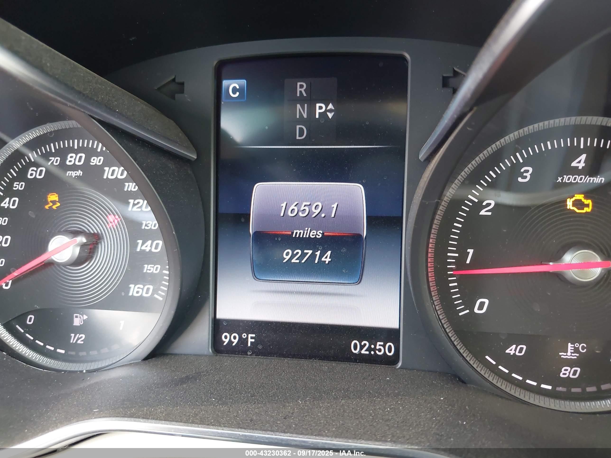 2017 Mercedes-benz Glc 300 4matic White vin: WDC0G4KB6HF148108