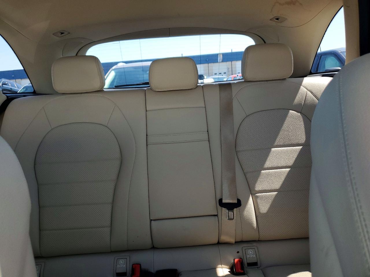 2018 Mercedes-benz Glc 300 4matic White vin: WDC0G4KB6JV033679