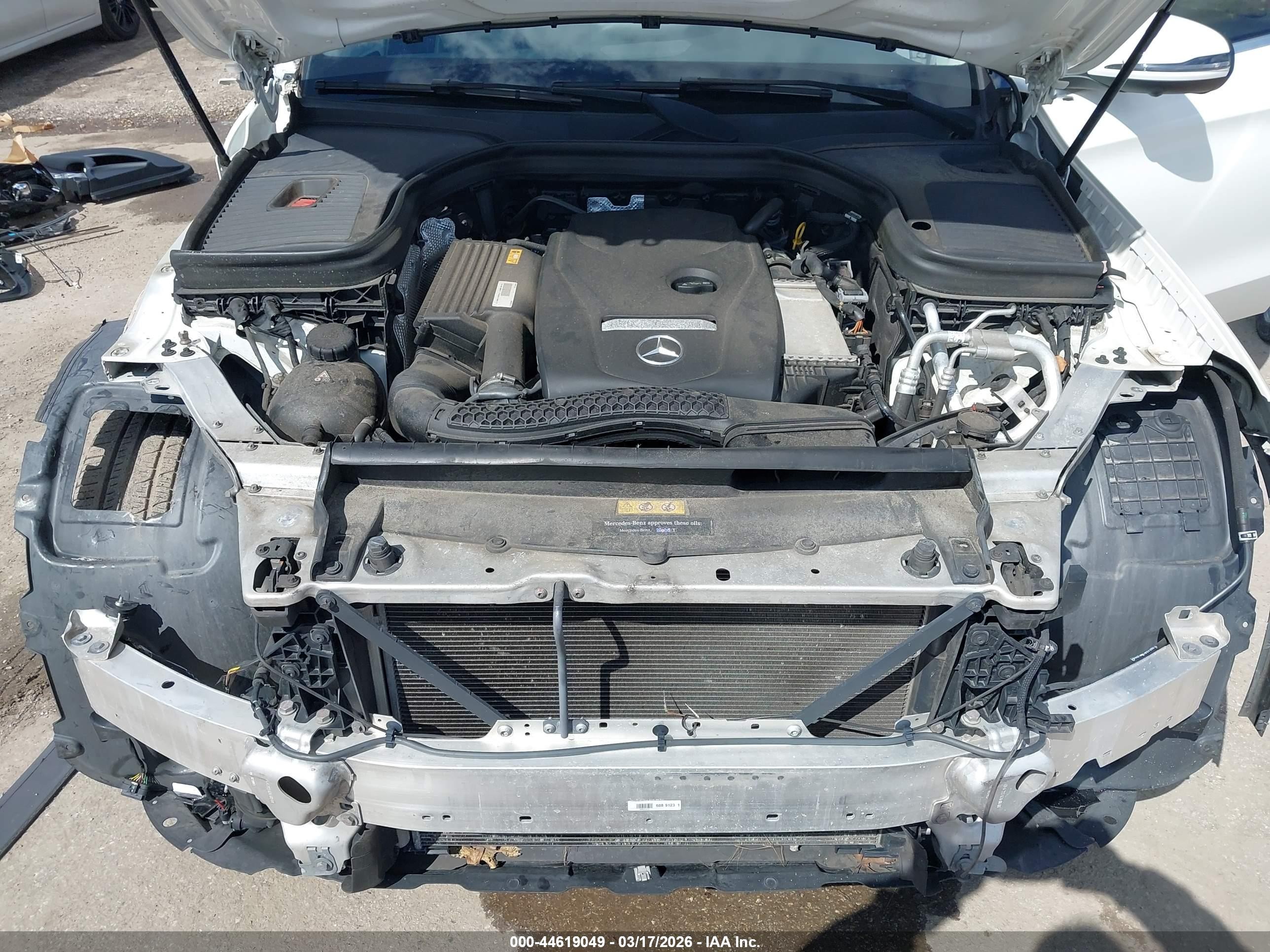 2019 Mercedes-benz Glc 300 4matic White vin: WDC0G4KB6K1000173