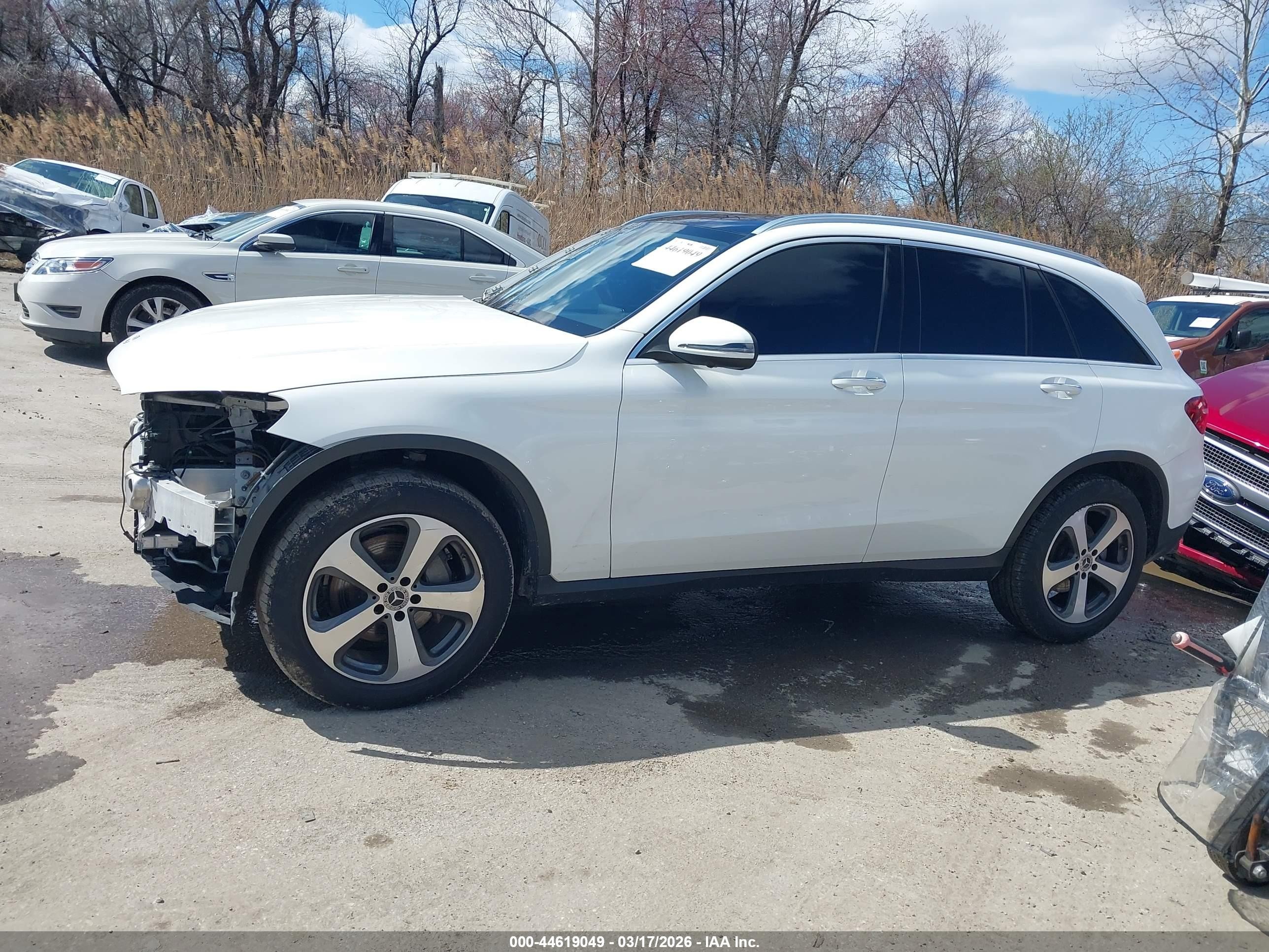 2019 Mercedes-benz Glc 300 4matic White vin: WDC0G4KB6K1000173