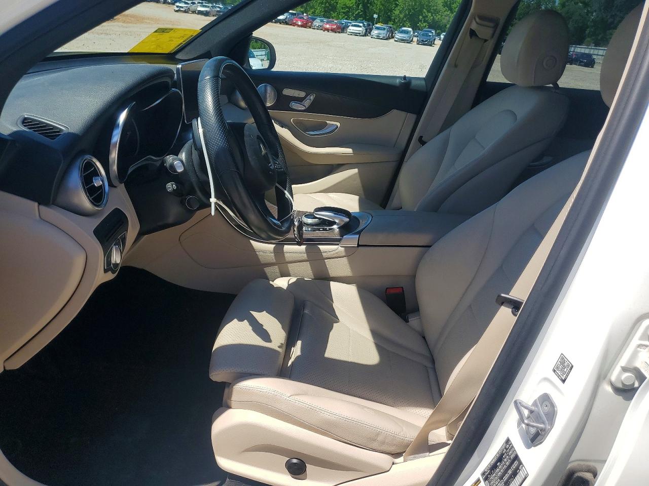 2018 Mercedes-benz Glc 300 4matic White vin: WDC0G4KB9JV112067