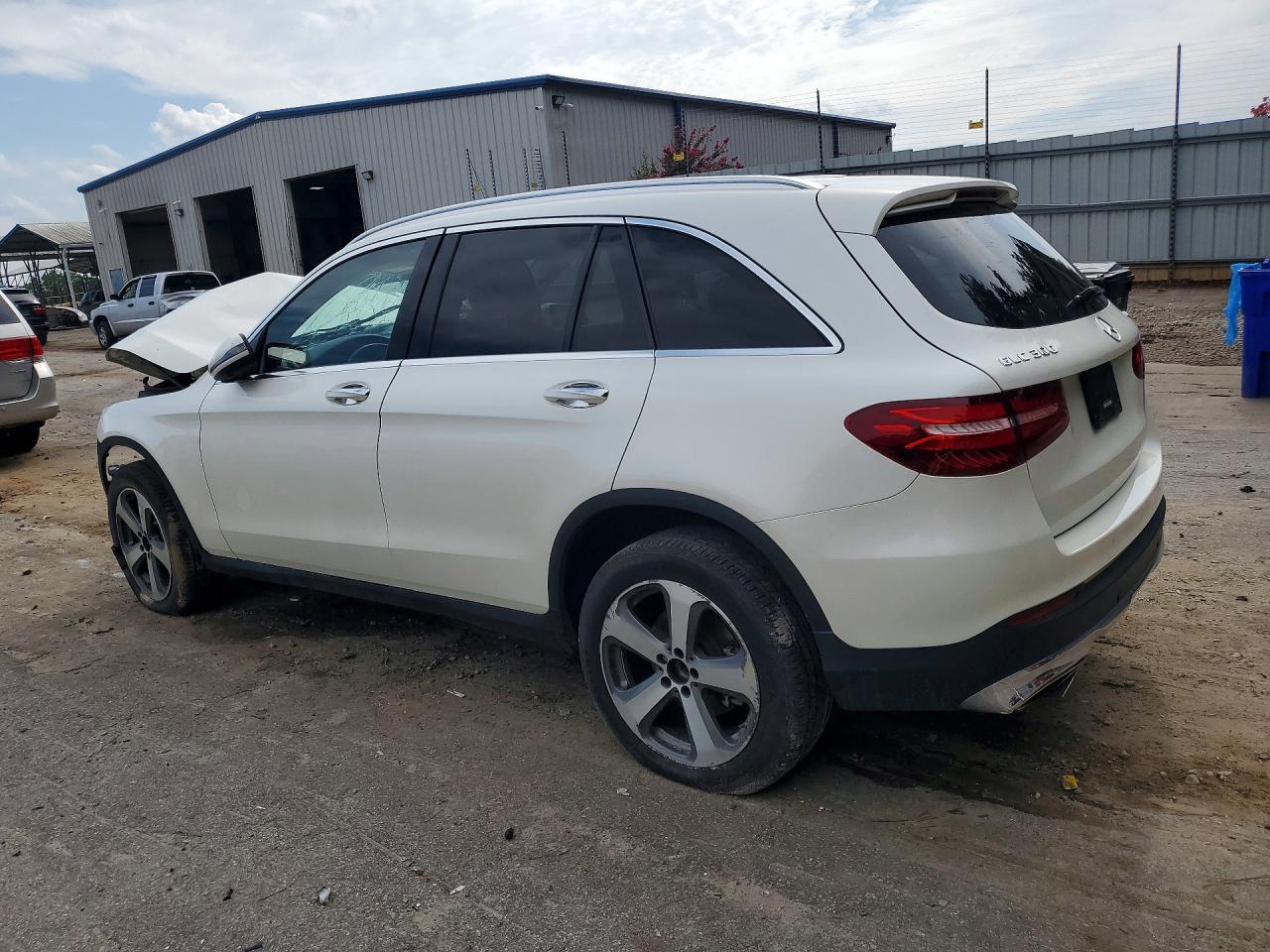 2016 Mercedes-benz Glc 300 4matic White vin: WDC0G4KBXGF080068
