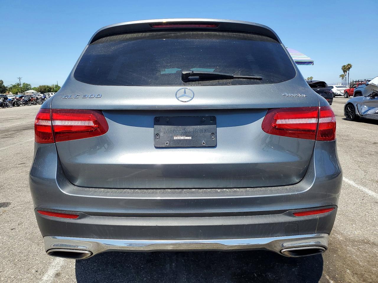 2017 Mercedes-benz Glc 300 4matic Gray vin: WDC0G4KBXHF128489