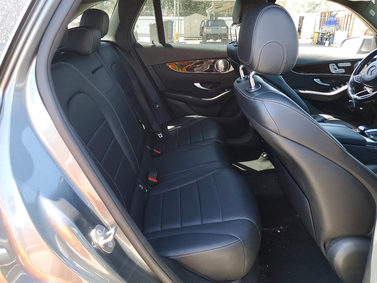 2017 Mercedes-benz Glc 300 4matic Gray vin: WDC0G4KBXHF128489