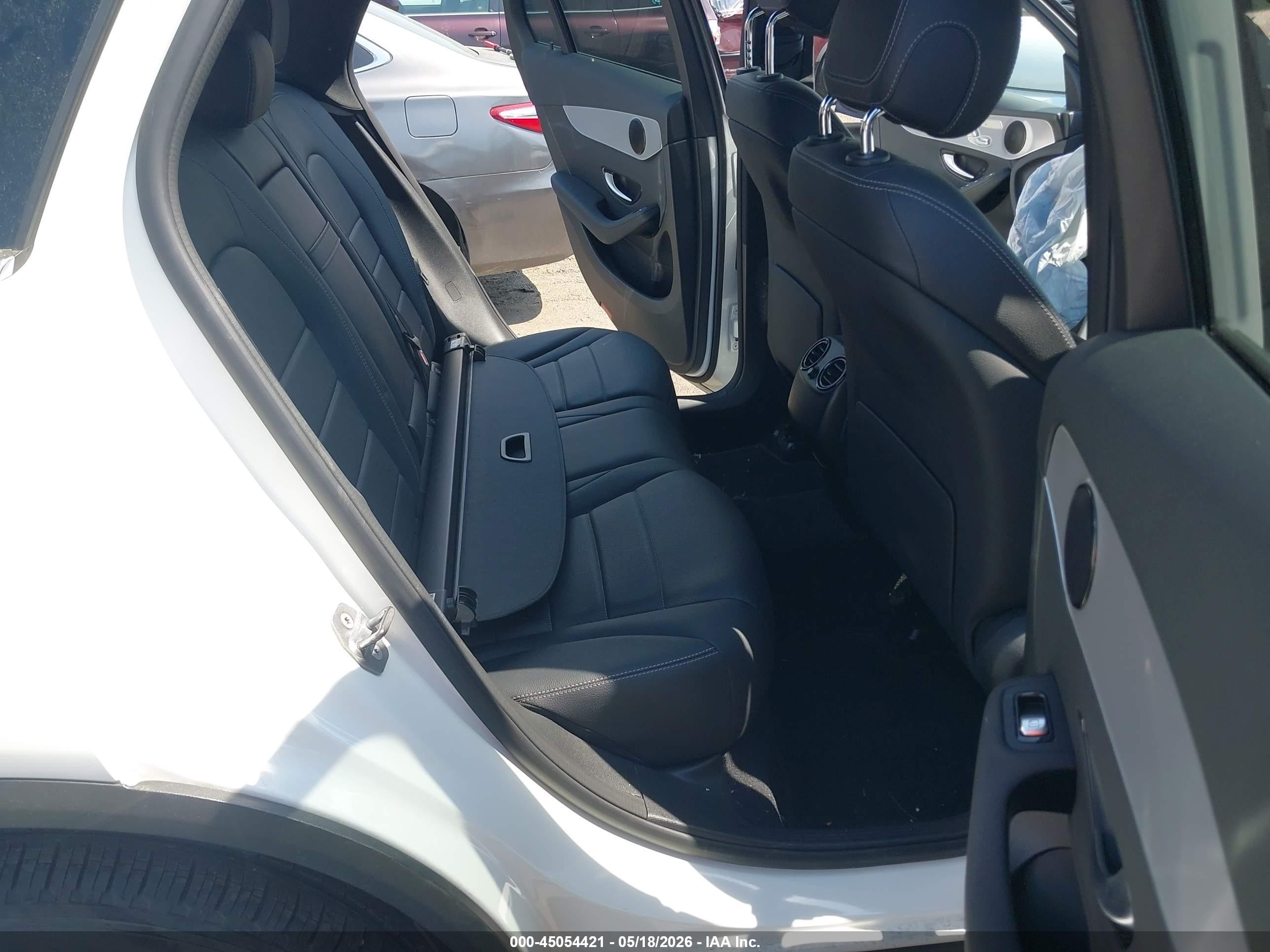2019 Mercedes-benz Glc 300 4matic White vin: WDC0G4KBXKF669629