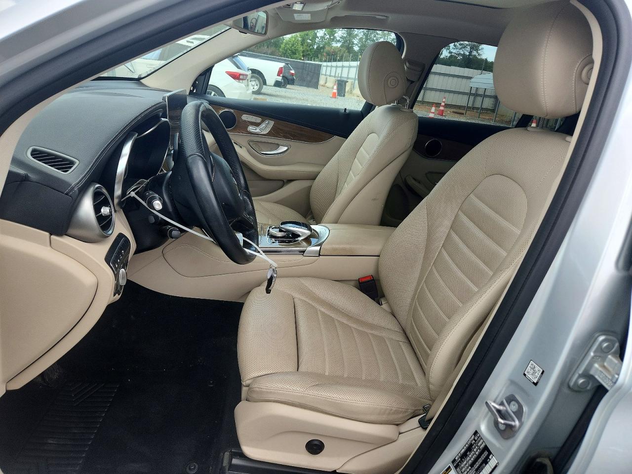 2019 Mercedes-benz Glc 300 4matic Silver vin: WDC0G4KBXKV127338