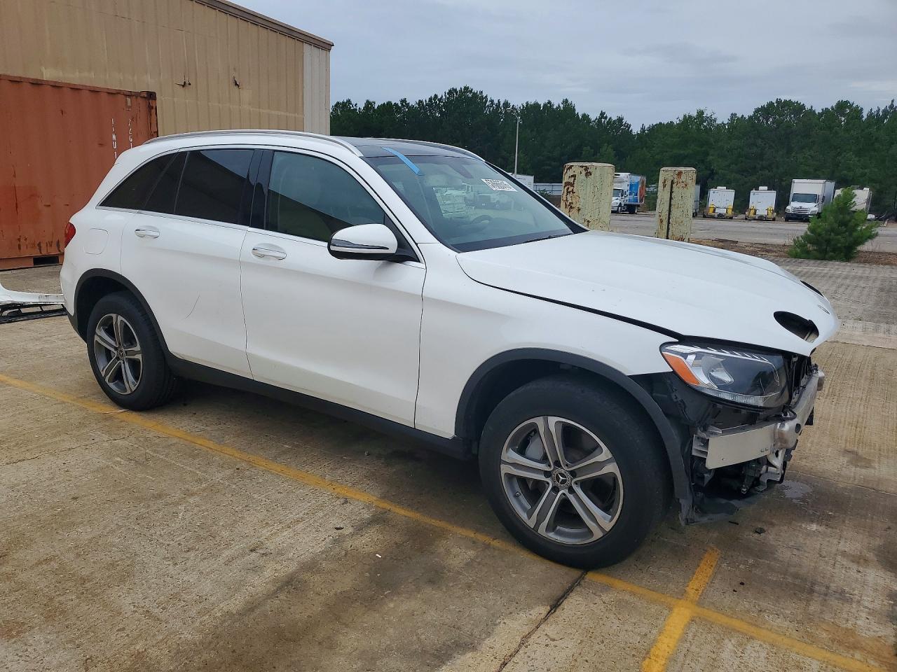 2019 Mercedes-benz Glc 300 4matic White vin: WDC0G4KBXKV129560
