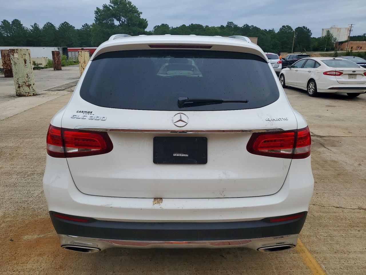 2019 Mercedes-benz Glc 300 4matic White vin: WDC0G4KBXKV129560