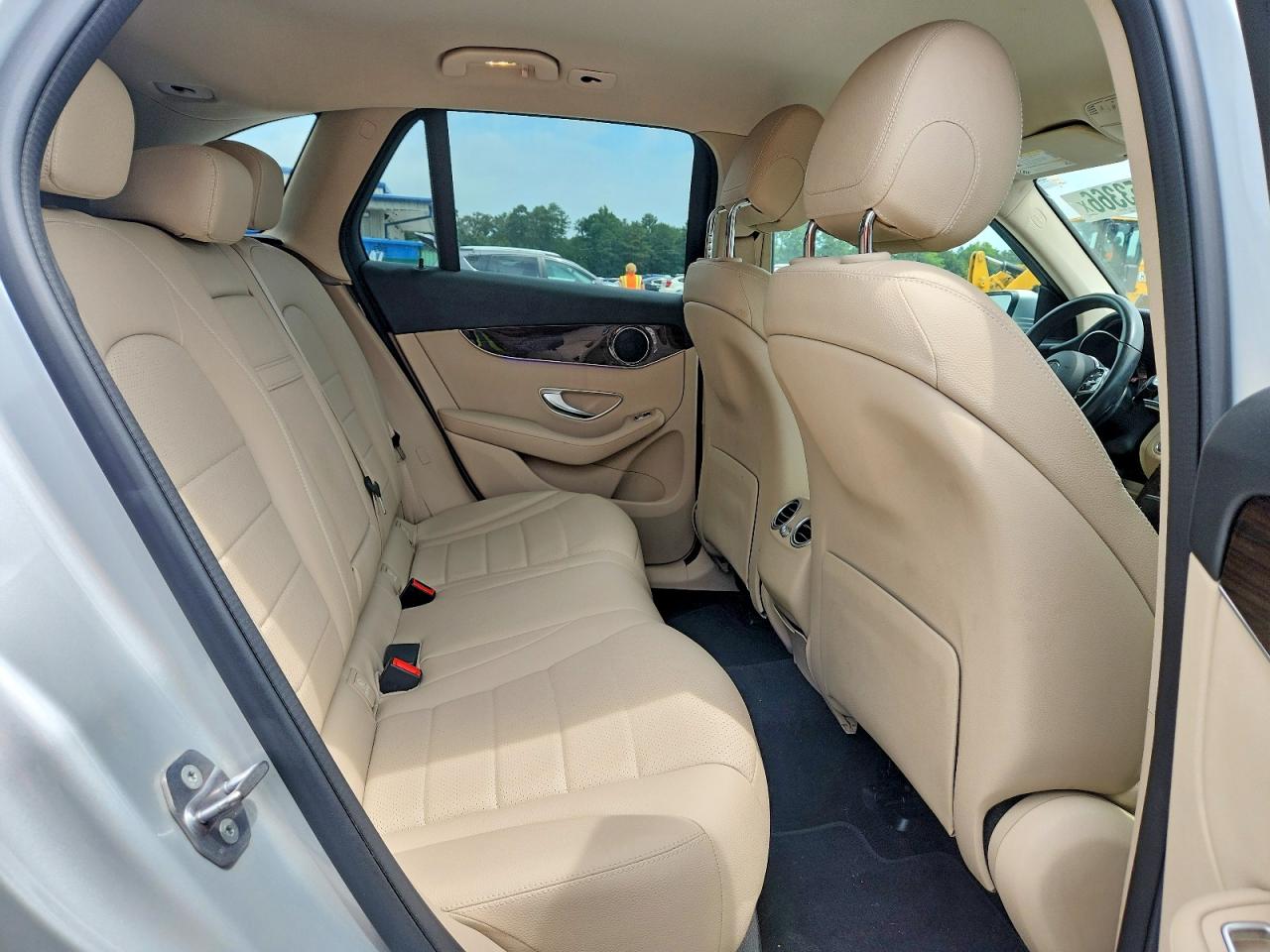 2020 Mercedes-benz Glc 300 Silver vin: WDC0G8DB0LF700991