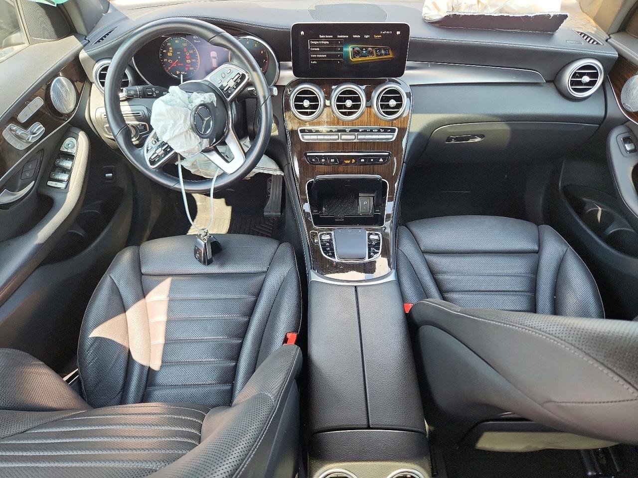2020 Mercedes-benz Glc 300 Black vin: WDC0G8DB5LF675733