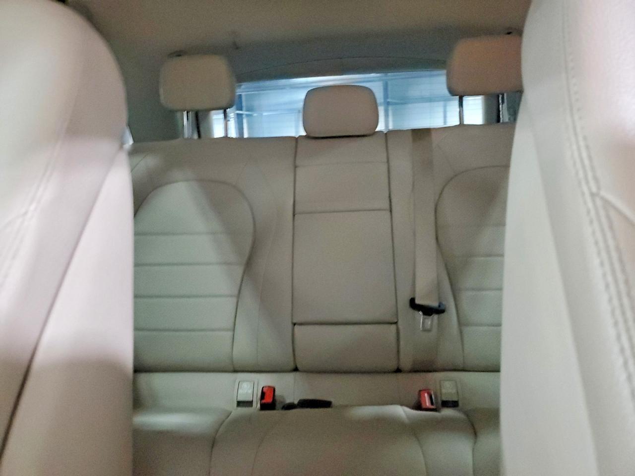 2020 Mercedes-benz Glc 300 White vin: WDC0G8DB8LF692686