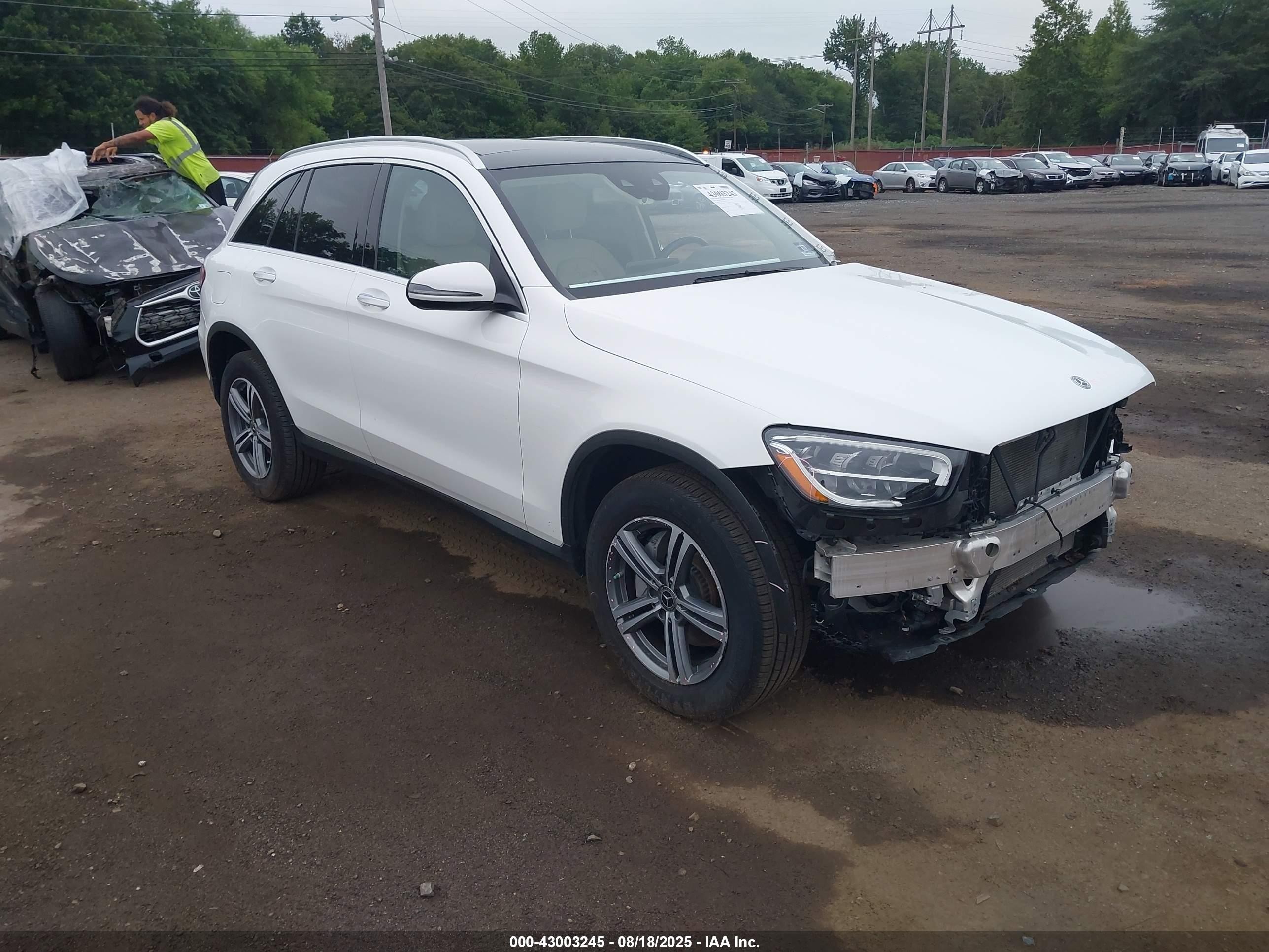 2020 Mercedes-benz Glc 300 4matic Белый vin: WDC0G8EB3LF723132
