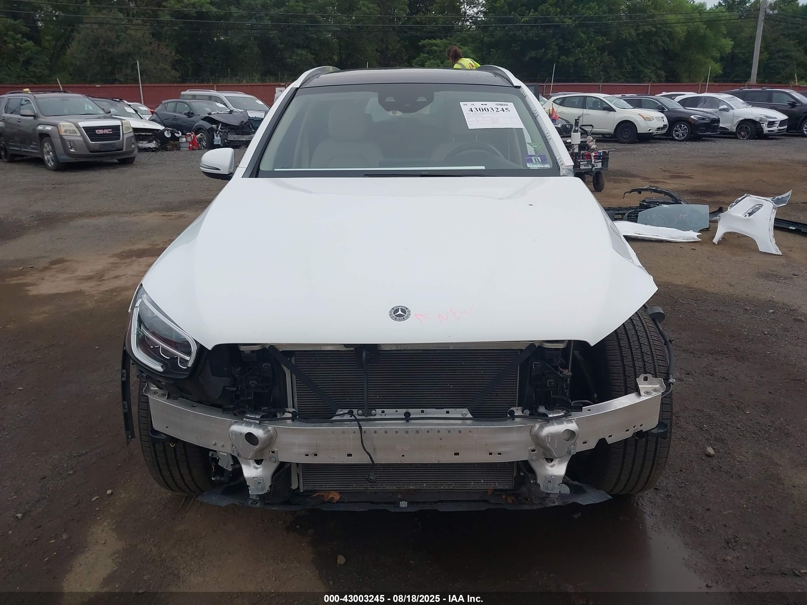 2020 Mercedes-benz Glc 300 4matic White vin: WDC0G8EB3LF723132