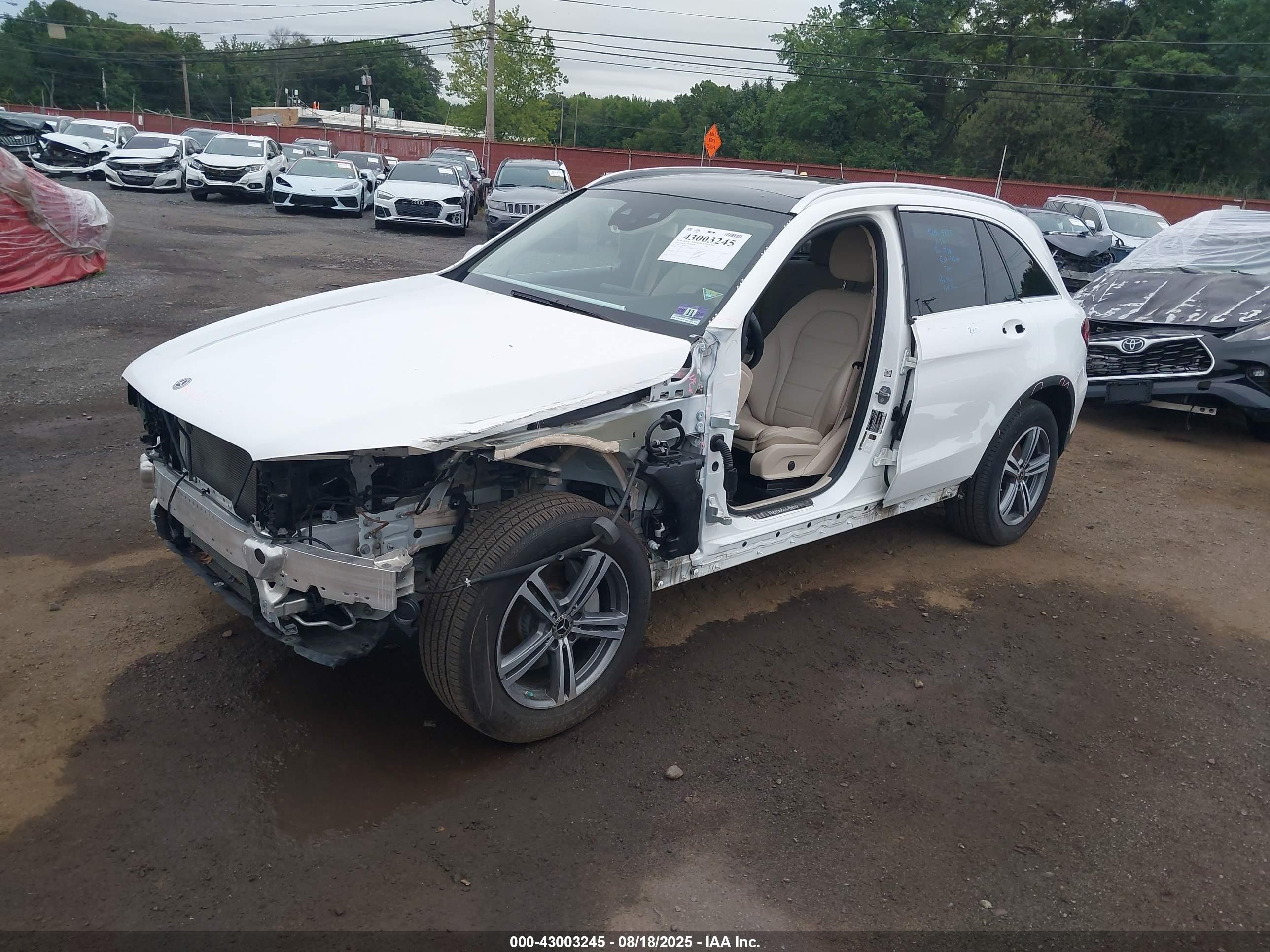 2020 Mercedes-benz Glc 300 4matic White vin: WDC0G8EB3LF723132