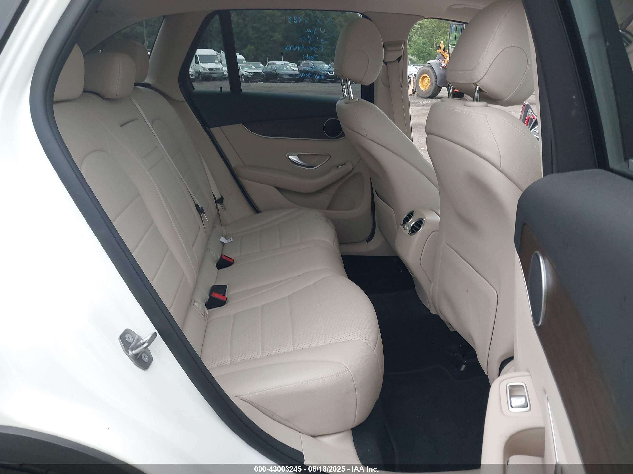2020 Mercedes-benz Glc 300 4matic White vin: WDC0G8EB3LF723132