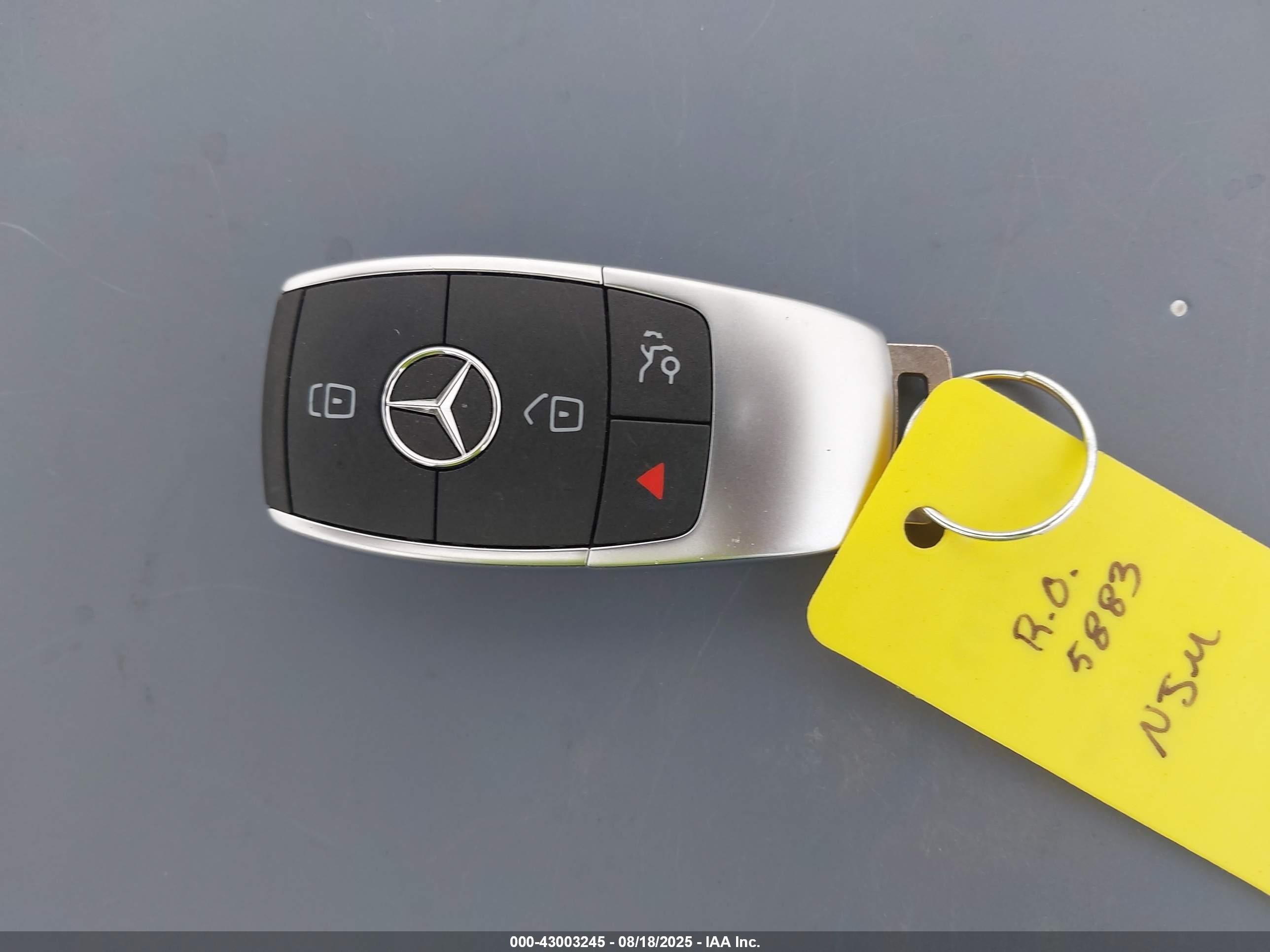 2020 Mercedes-benz Glc 300 4matic White vin: WDC0G8EB3LF723132