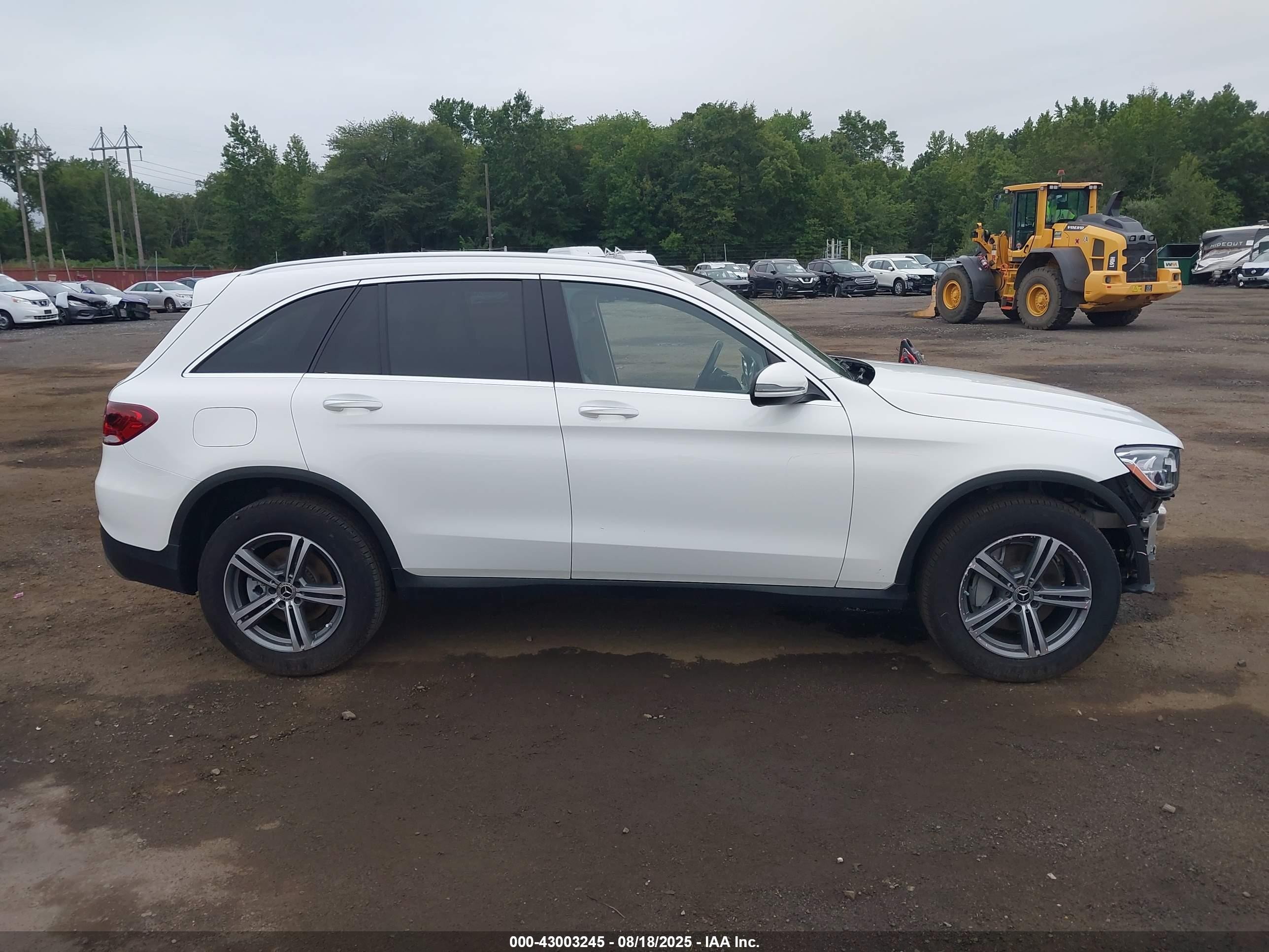 2020 Mercedes-benz Glc 300 4matic White vin: WDC0G8EB3LF723132