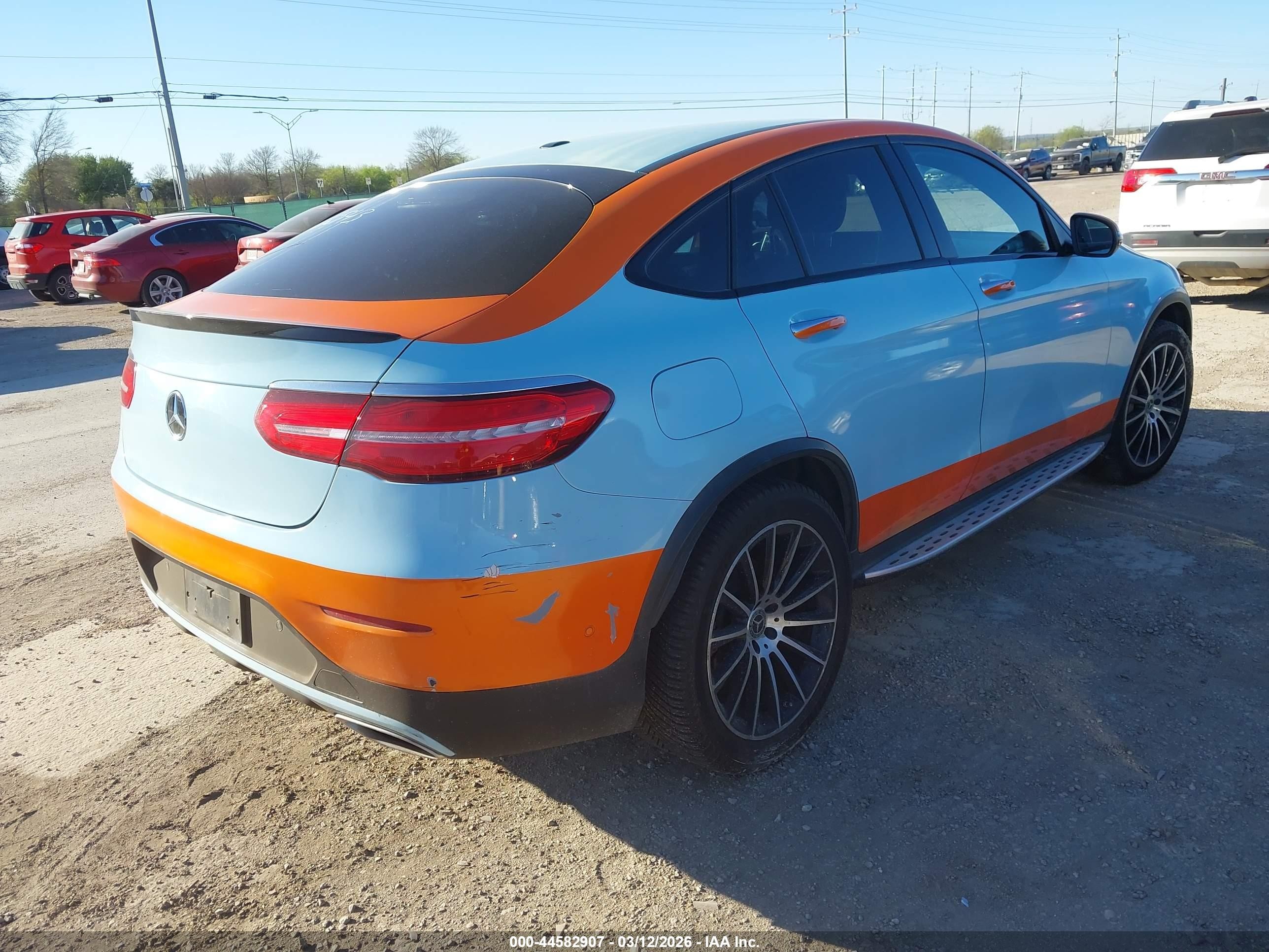 2019 Mercedes-benz Glc 300 Coupe 4matic Light Blue vin: WDC0J4KB1KF516543