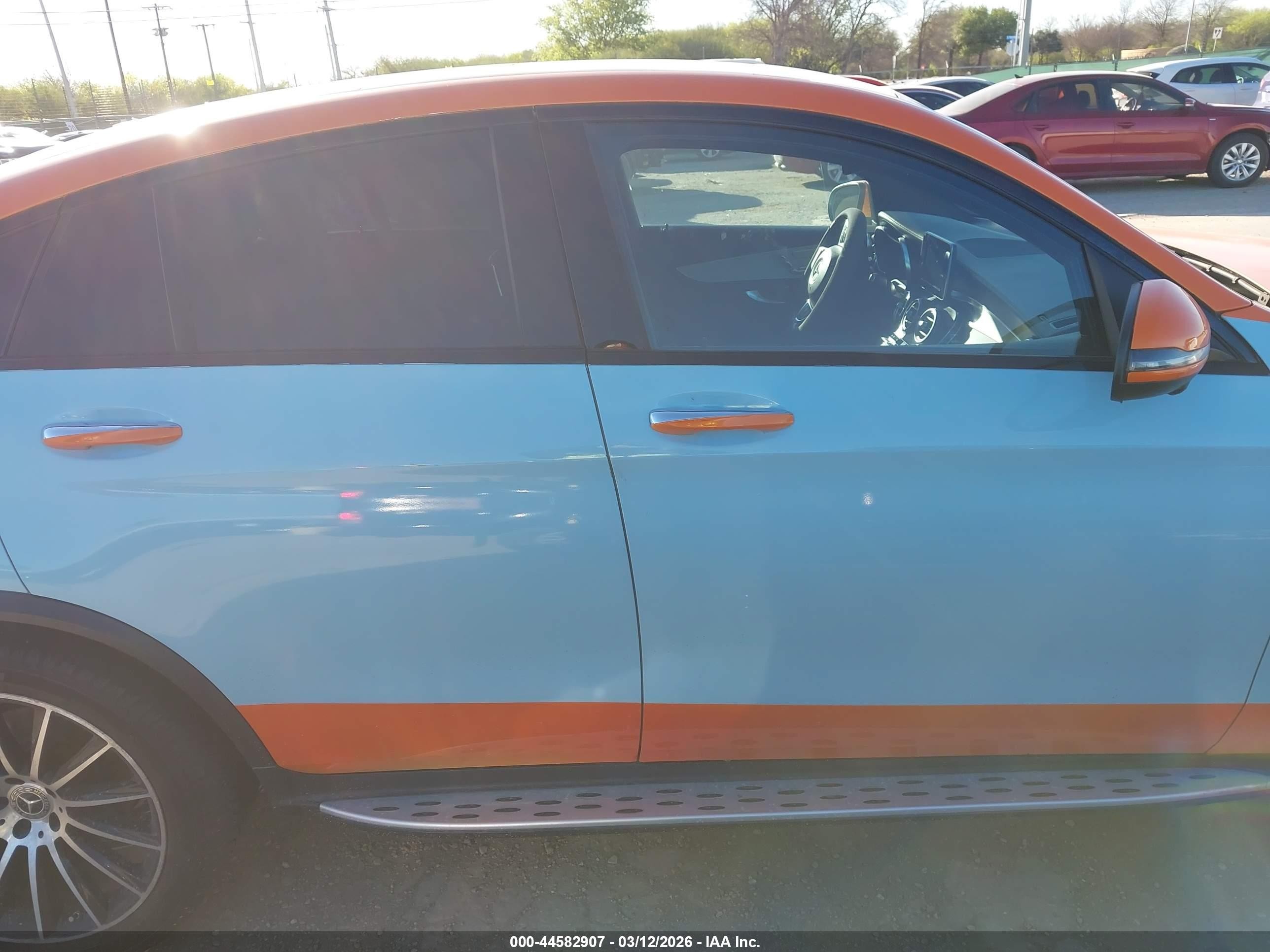 2019 Mercedes-benz Glc 300 Coupe 4matic Light Blue vin: WDC0J4KB1KF516543