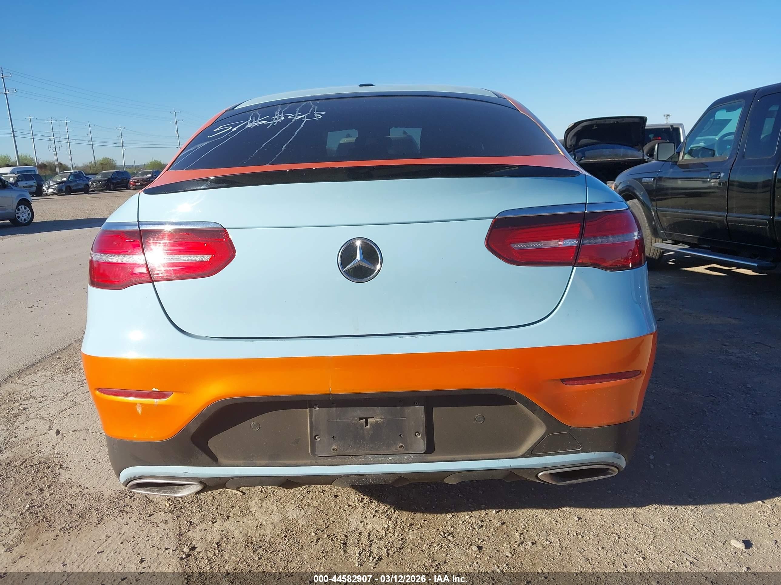 2019 Mercedes-benz Glc 300 Coupe 4matic Light Blue vin: WDC0J4KB1KF516543