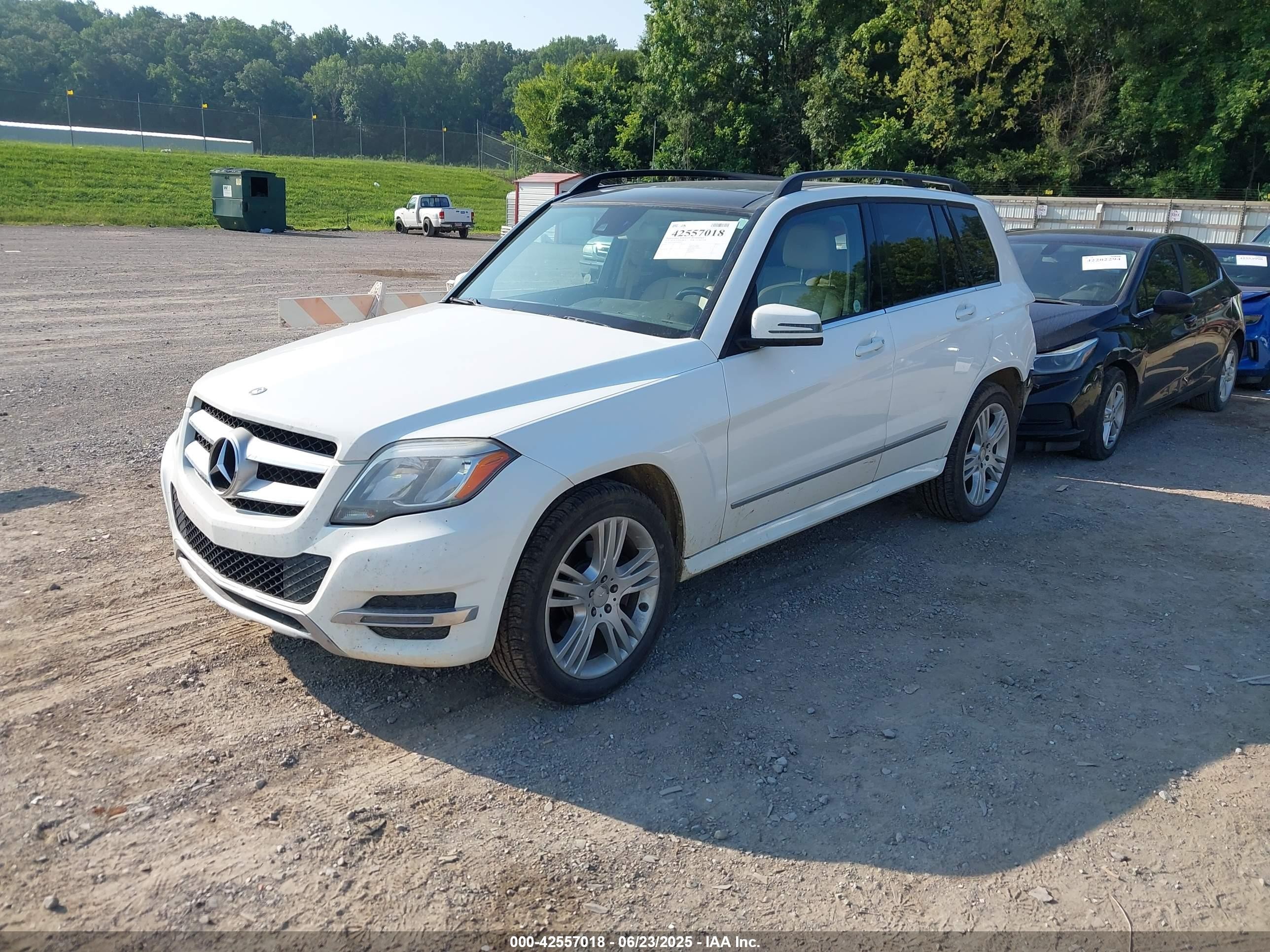 2015 Mercedes-benz Glk 250 Bluetec 4matic White vin: WDCGG0EB1FG400731