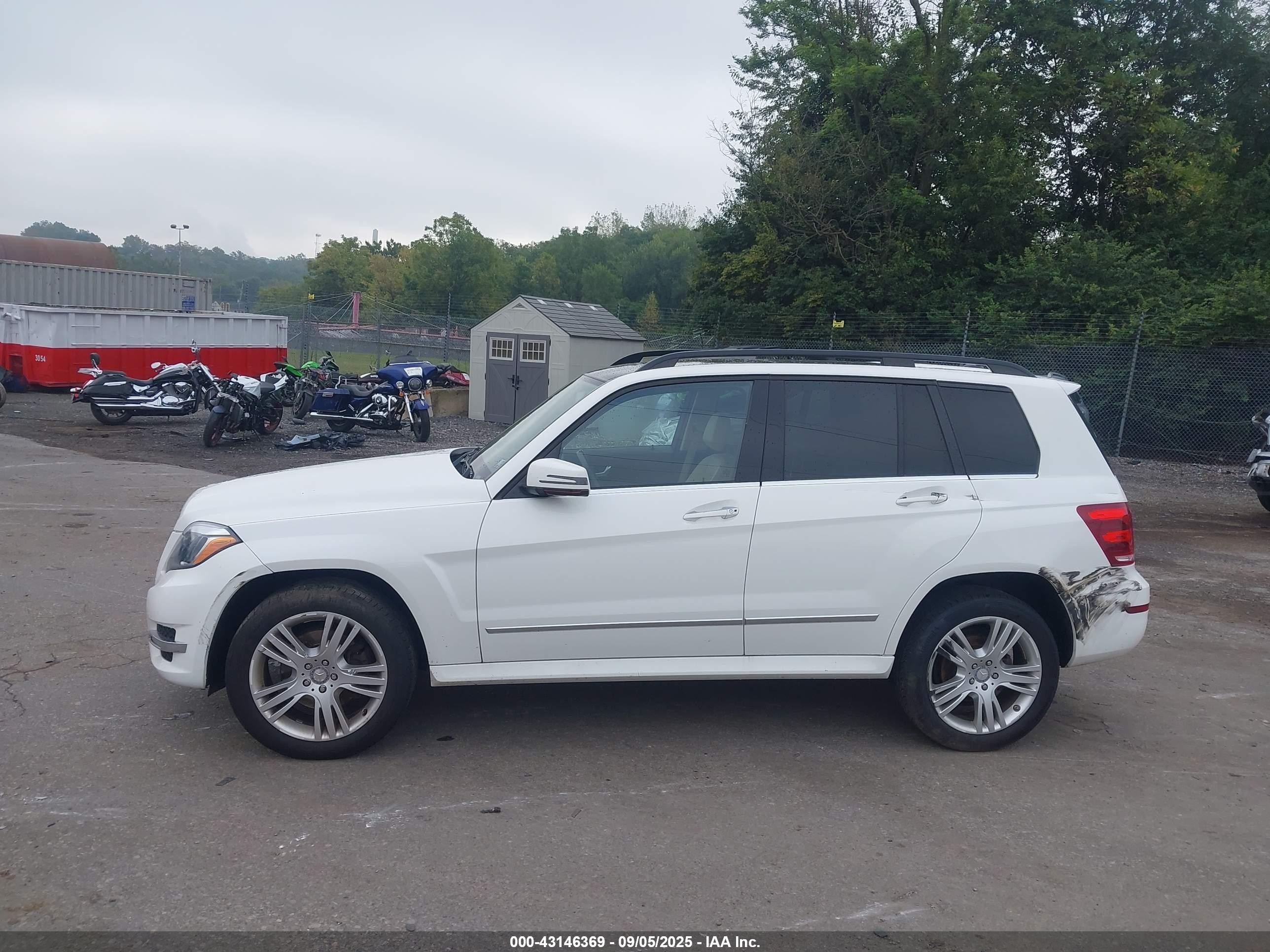 2015 Mercedes-benz Glk 250 Bluetec 4matic White vin: WDCGG0EB1FG401345