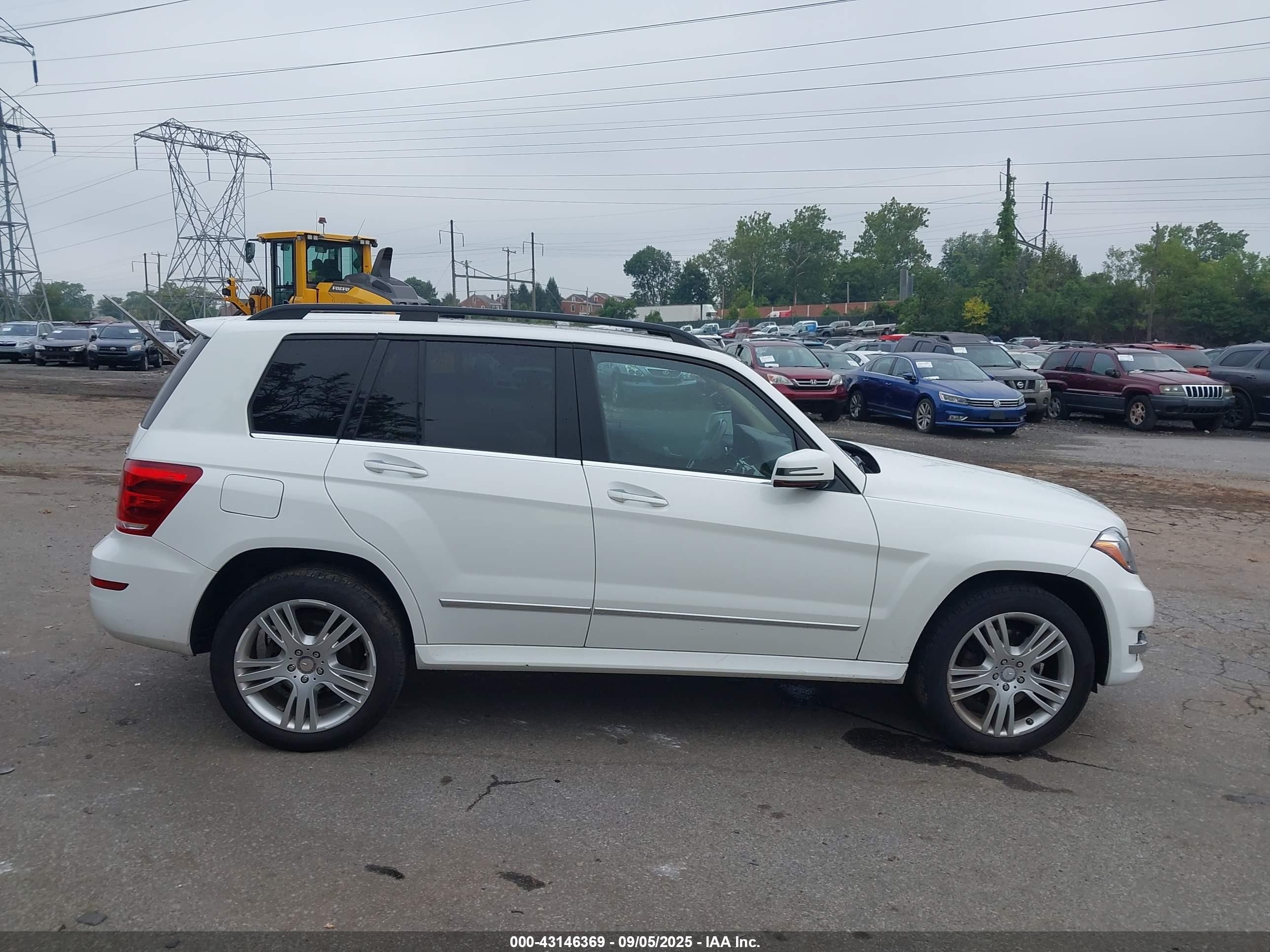 2015 Mercedes-benz Glk 250 Bluetec 4matic White vin: WDCGG0EB1FG401345