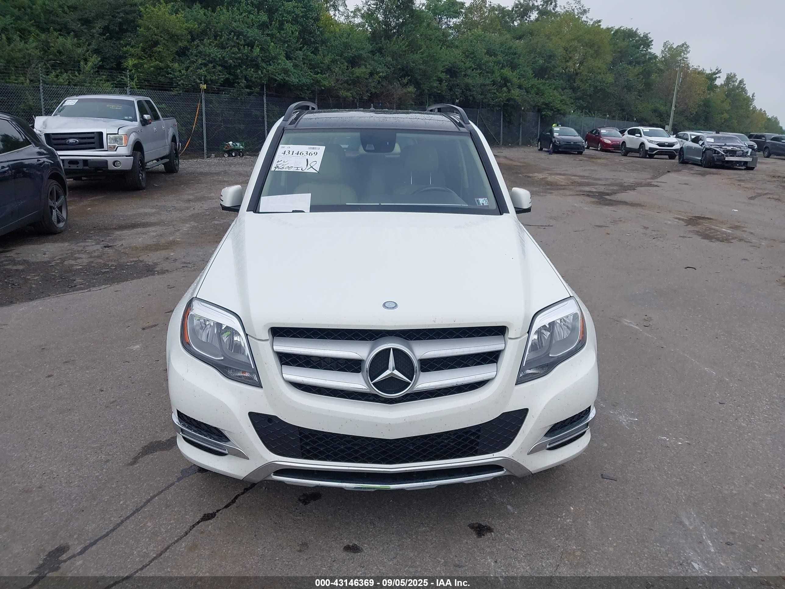 2015 Mercedes-benz Glk 250 Bluetec 4matic White vin: WDCGG0EB1FG401345